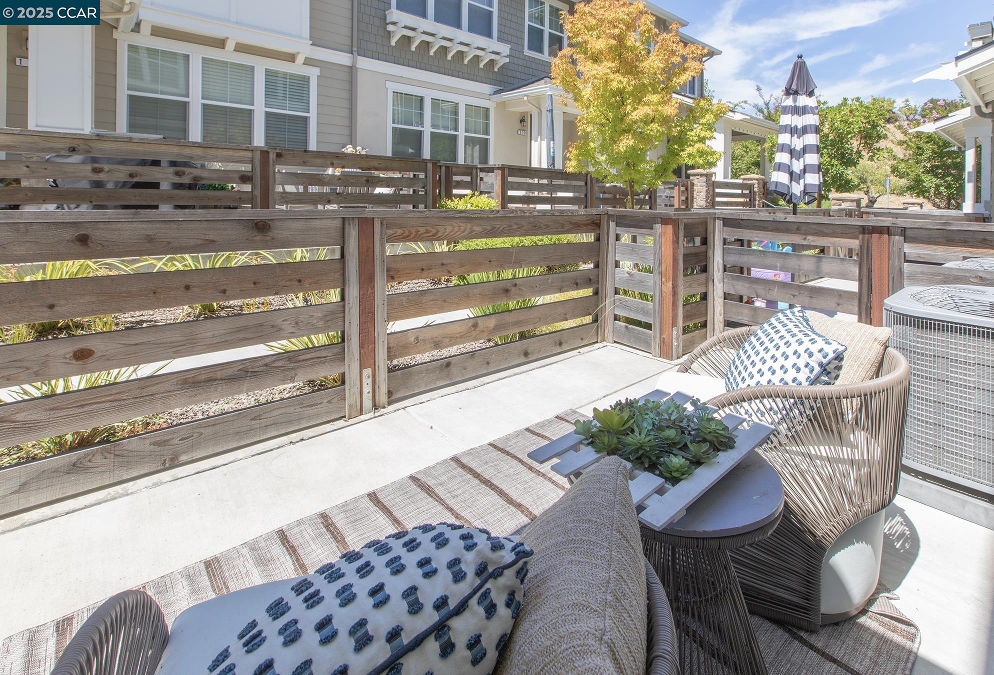 Detail Gallery Image 40 of 52 For 118 Wallace Cir, Moraga,  CA 94556 - 5 Beds | 3/1 Baths