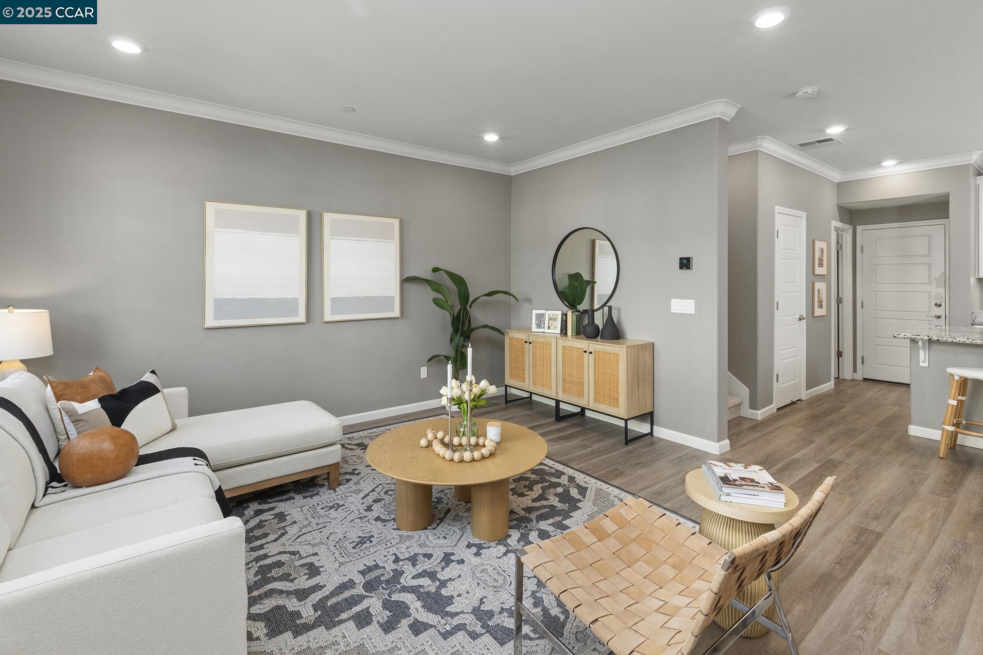 Detail Gallery Image 6 of 52 For 118 Wallace Cir, Moraga,  CA 94556 - 5 Beds | 3/1 Baths