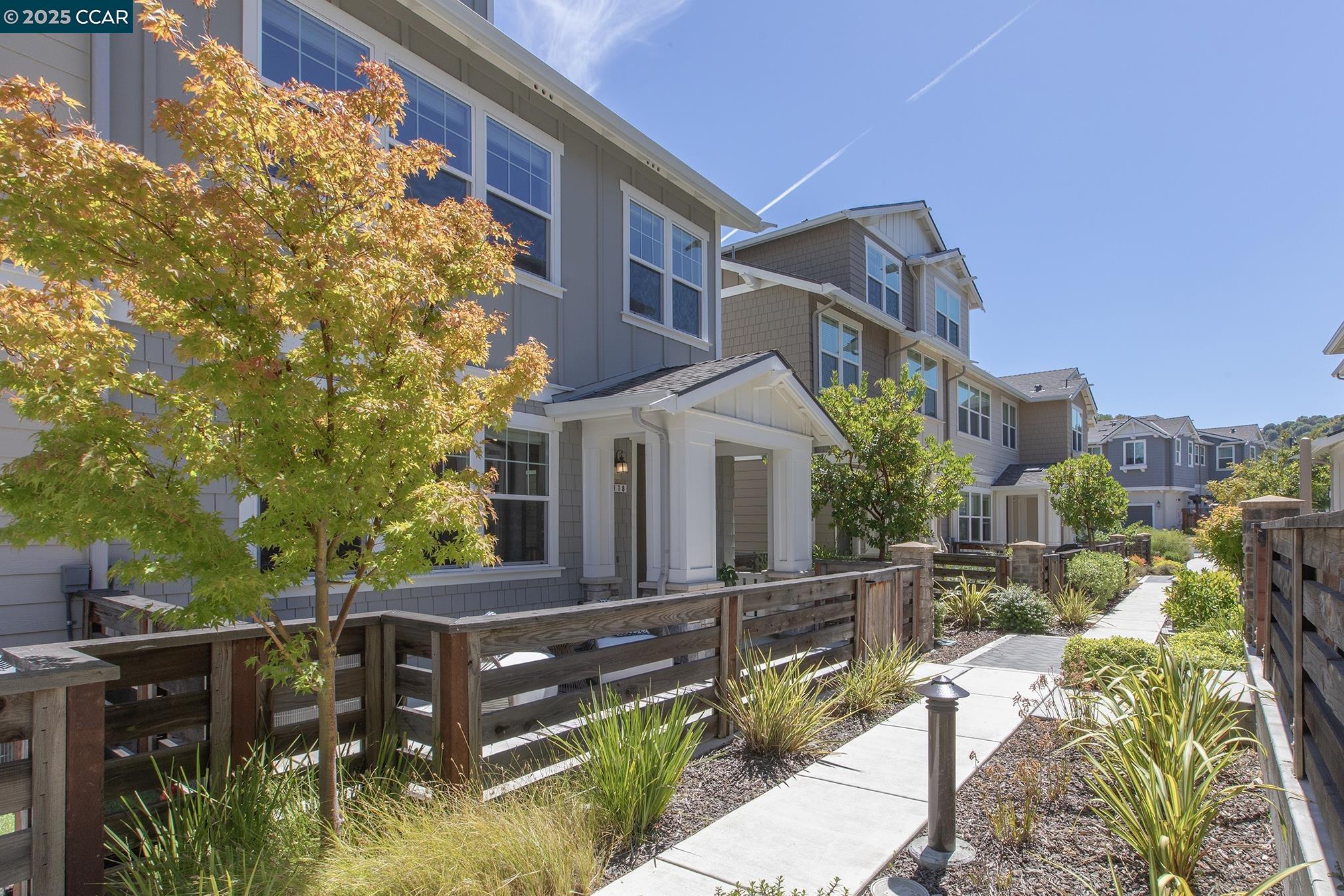 Detail Gallery Image 51 of 52 For 118 Wallace Cir, Moraga,  CA 94556 - 5 Beds | 3/1 Baths