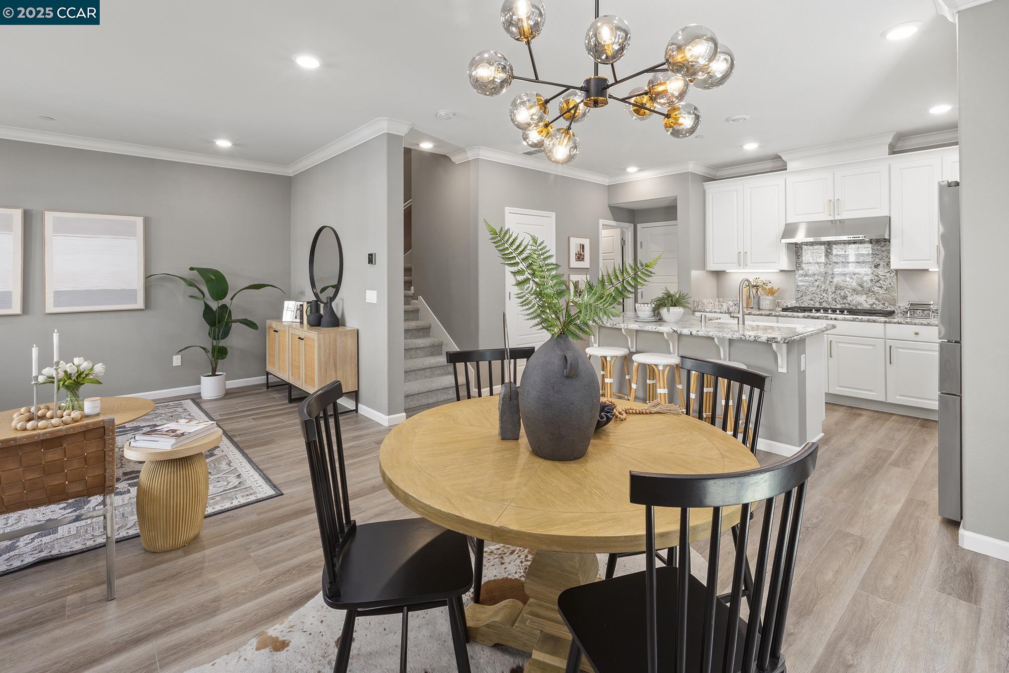 Detail Gallery Image 7 of 52 For 118 Wallace Cir, Moraga,  CA 94556 - 5 Beds | 3/1 Baths