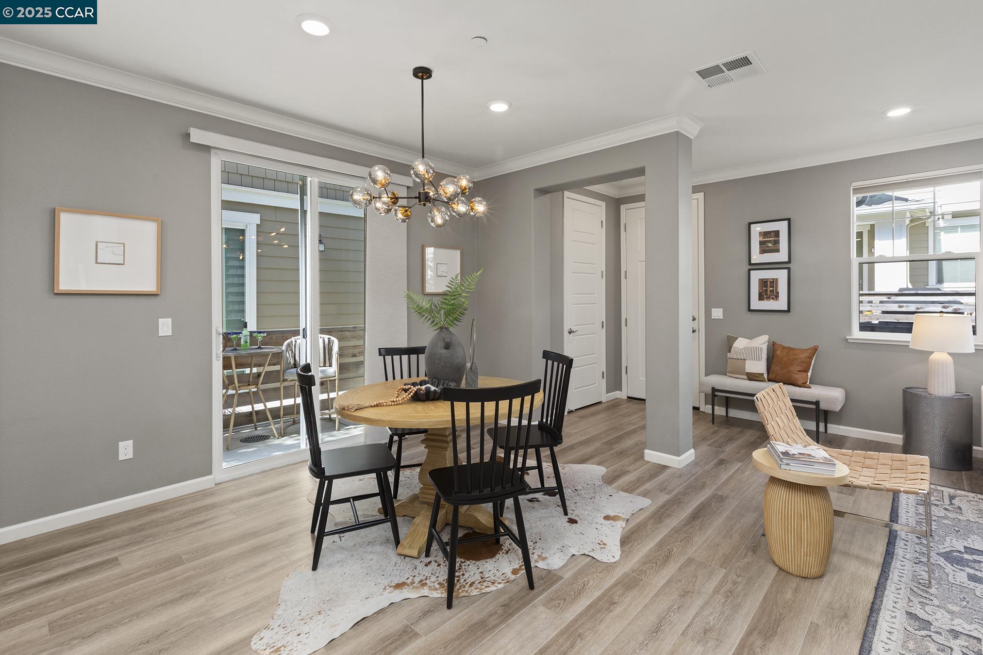 Detail Gallery Image 9 of 52 For 118 Wallace Cir, Moraga,  CA 94556 - 5 Beds | 3/1 Baths