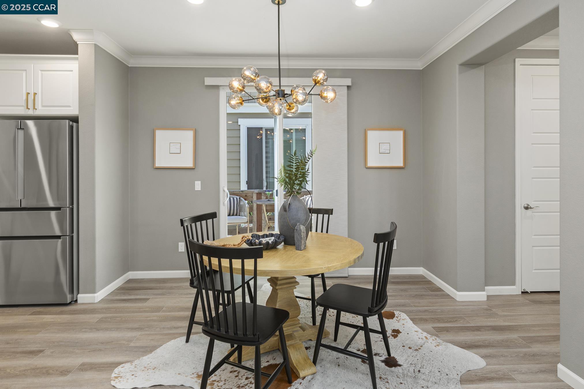 Detail Gallery Image 10 of 52 For 118 Wallace Cir, Moraga,  CA 94556 - 5 Beds | 3/1 Baths