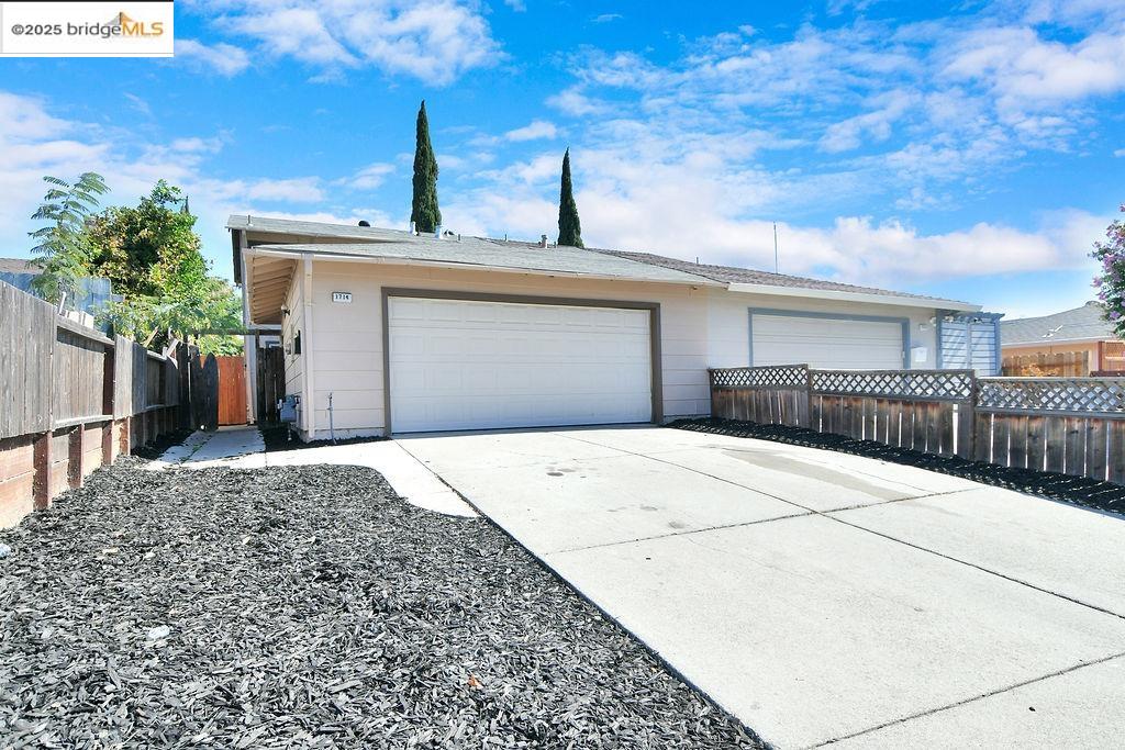 Detail Gallery Image 1 of 25 For 1714 Magnolia Way, Antioch,  CA 94509 - 4 Beds | 2/1 Baths