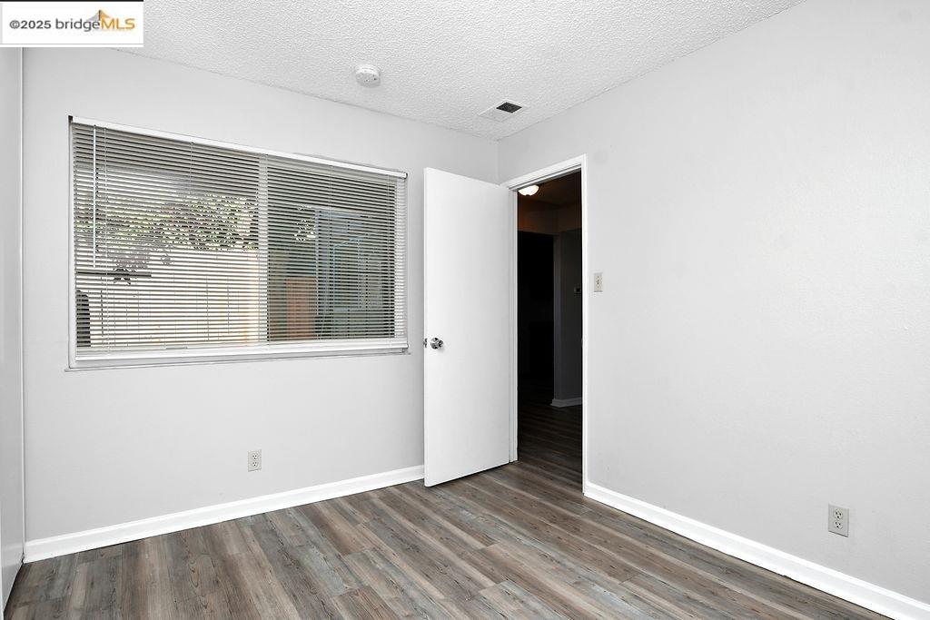 Detail Gallery Image 13 of 25 For 1714 Magnolia Way, Antioch,  CA 94509 - 4 Beds | 2/1 Baths