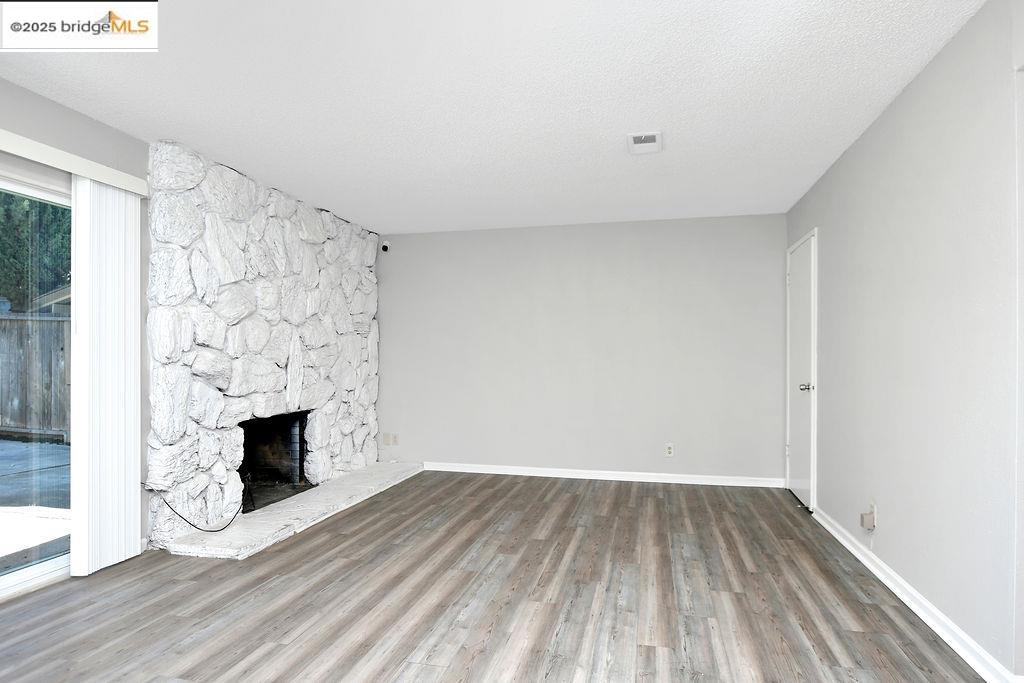 Detail Gallery Image 6 of 25 For 1714 Magnolia Way, Antioch,  CA 94509 - 4 Beds | 2/1 Baths