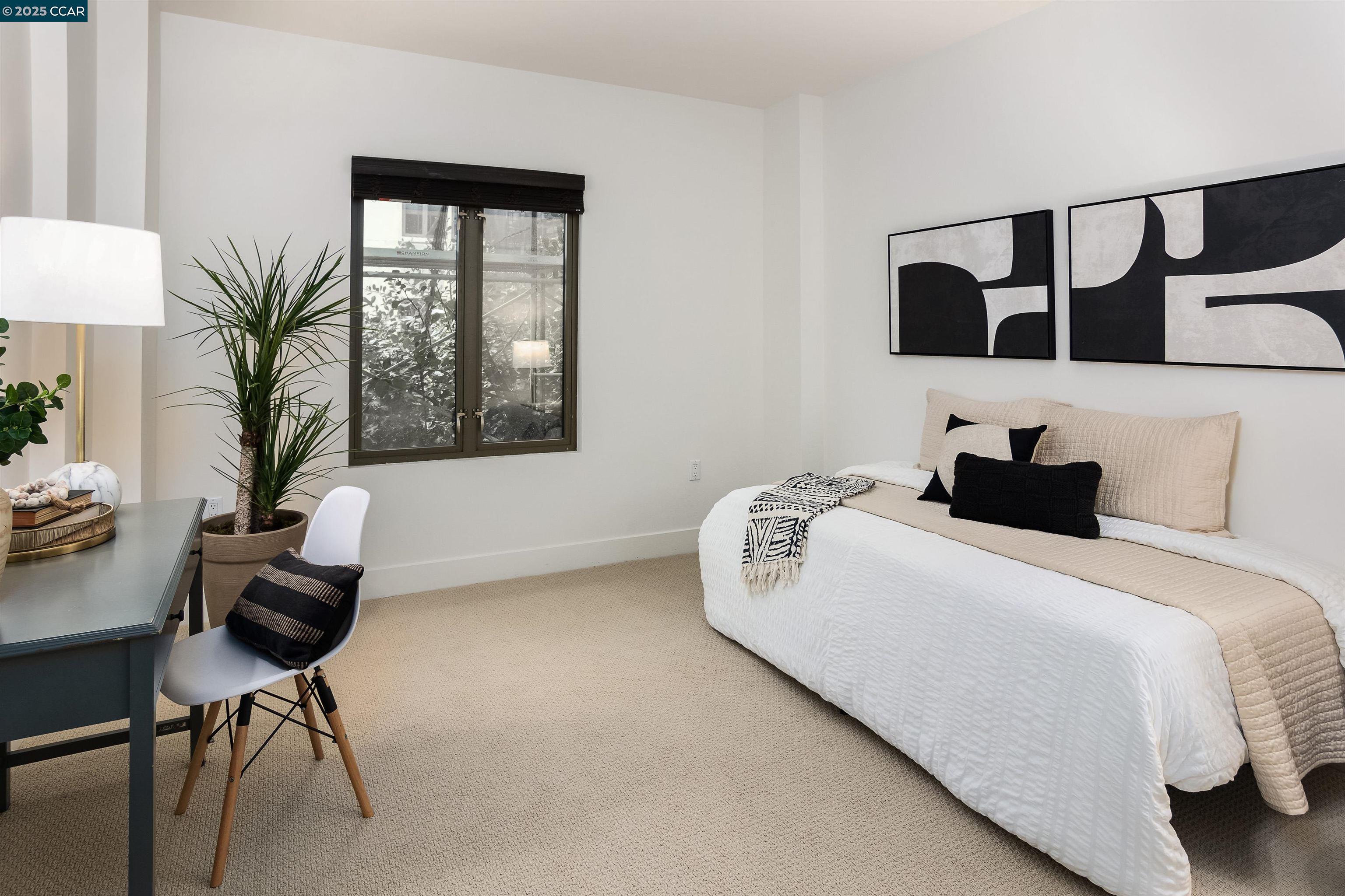 Detail Gallery Image 18 of 26 For 438 W Grand Ave #528,  Oakland,  CA 94612 - 2 Beds | 2 Baths