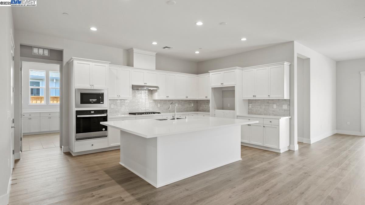 Front Image Thumbnail for BE41109080