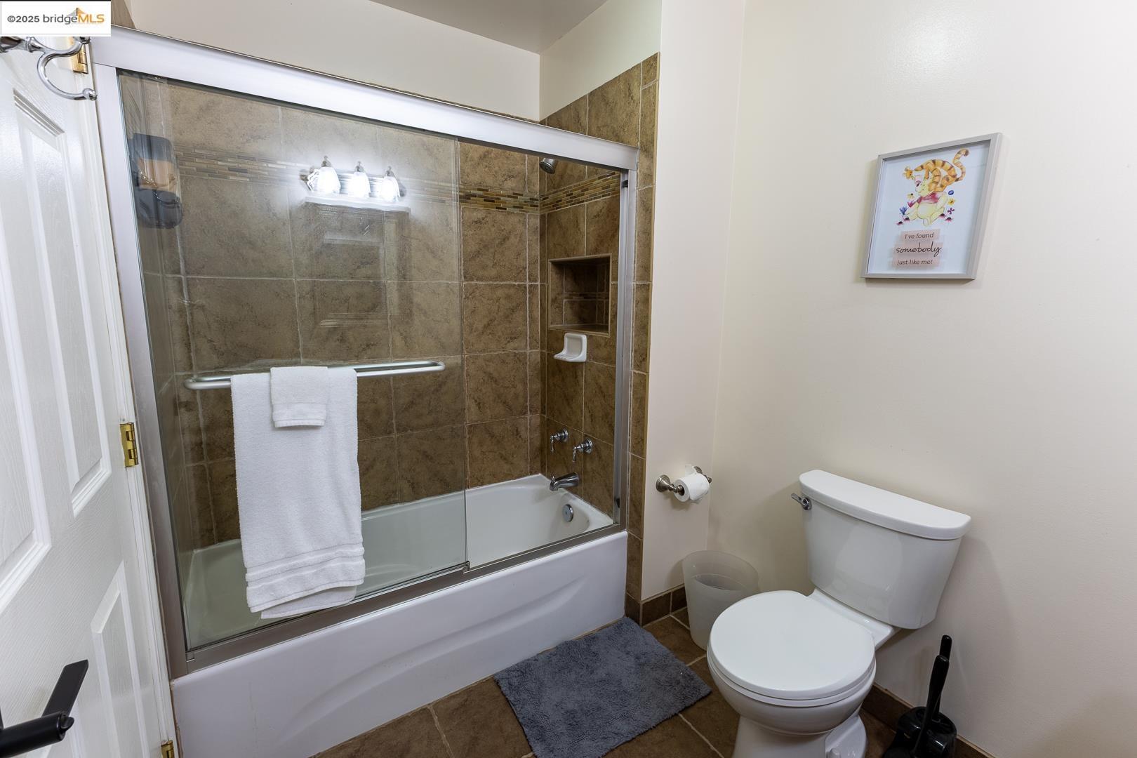 Detail Gallery Image 19 of 39 For 677 E. Oakside Drive, Sonora,  CA 95370-5832 - 4 Beds | 3 Baths