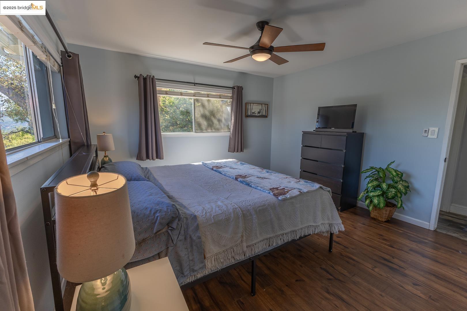 Detail Gallery Image 23 of 39 For 677 E. Oakside Drive, Sonora,  CA 95370-5832 - 4 Beds | 3 Baths