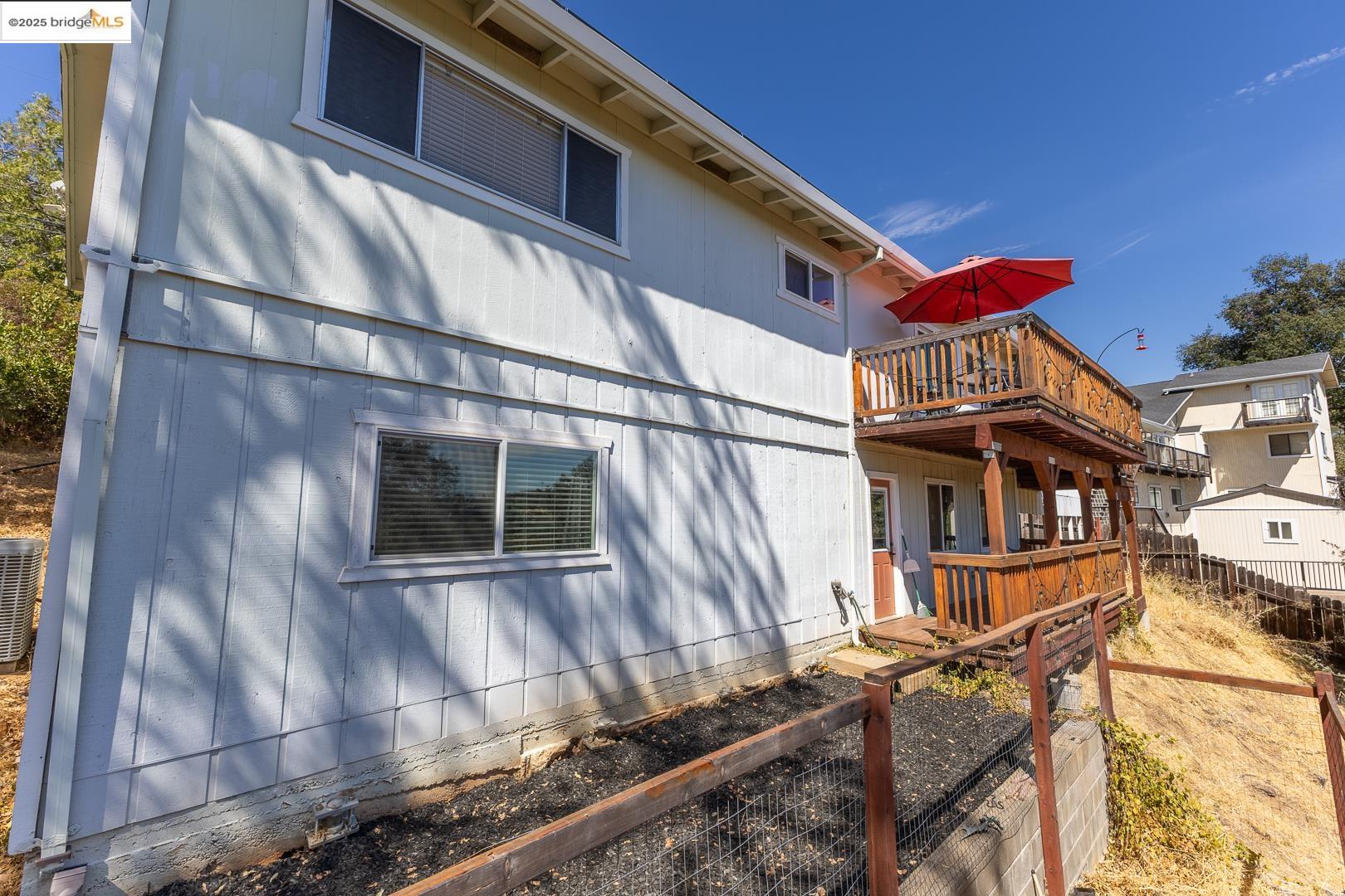 Detail Gallery Image 8 of 39 For 677 E. Oakside Drive, Sonora,  CA 95370-5832 - 4 Beds | 3 Baths