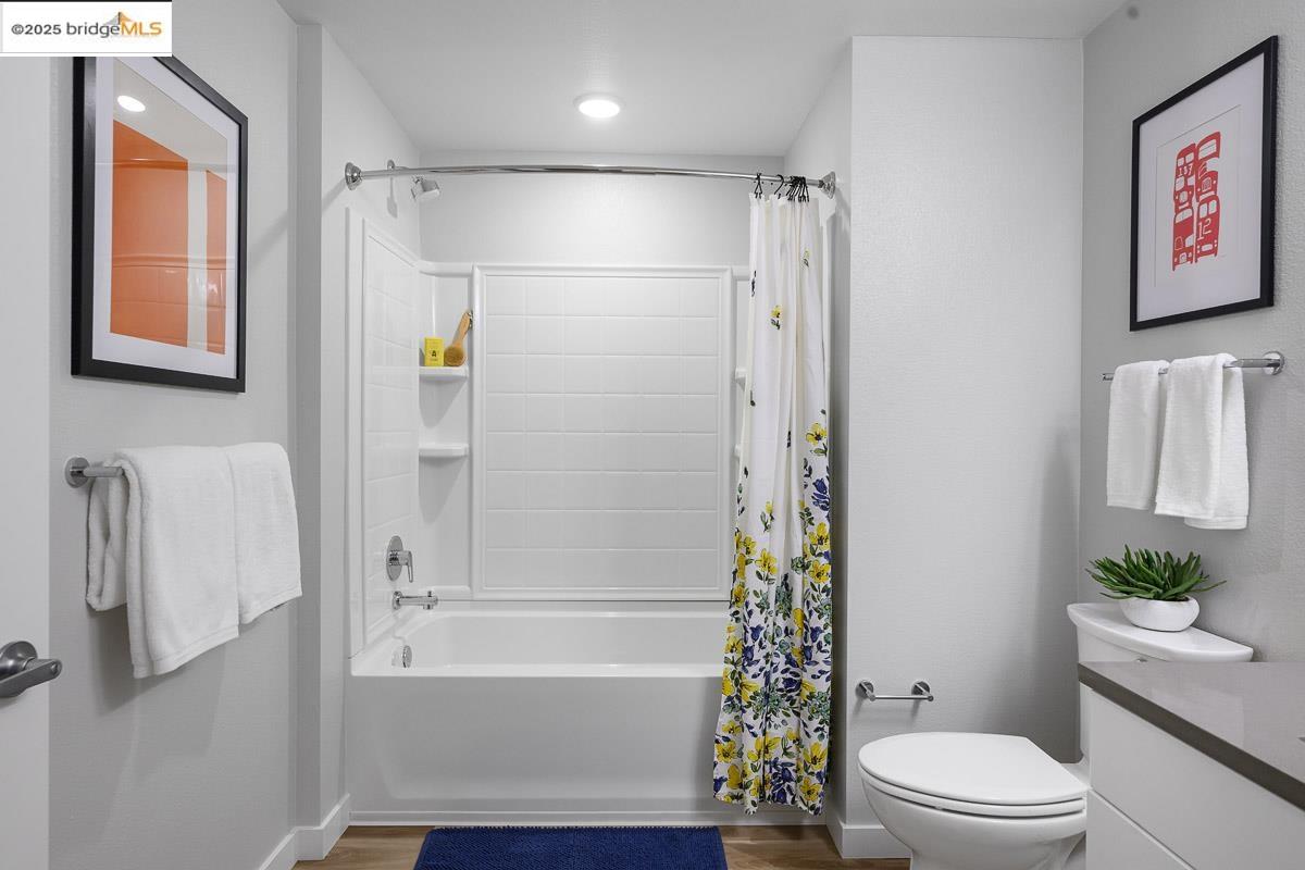 Detail Gallery Image 15 of 38 For 260 Brooklyn Basin Way #415,  Oakland,  CA 94606 - 0 Beds | 1 Baths