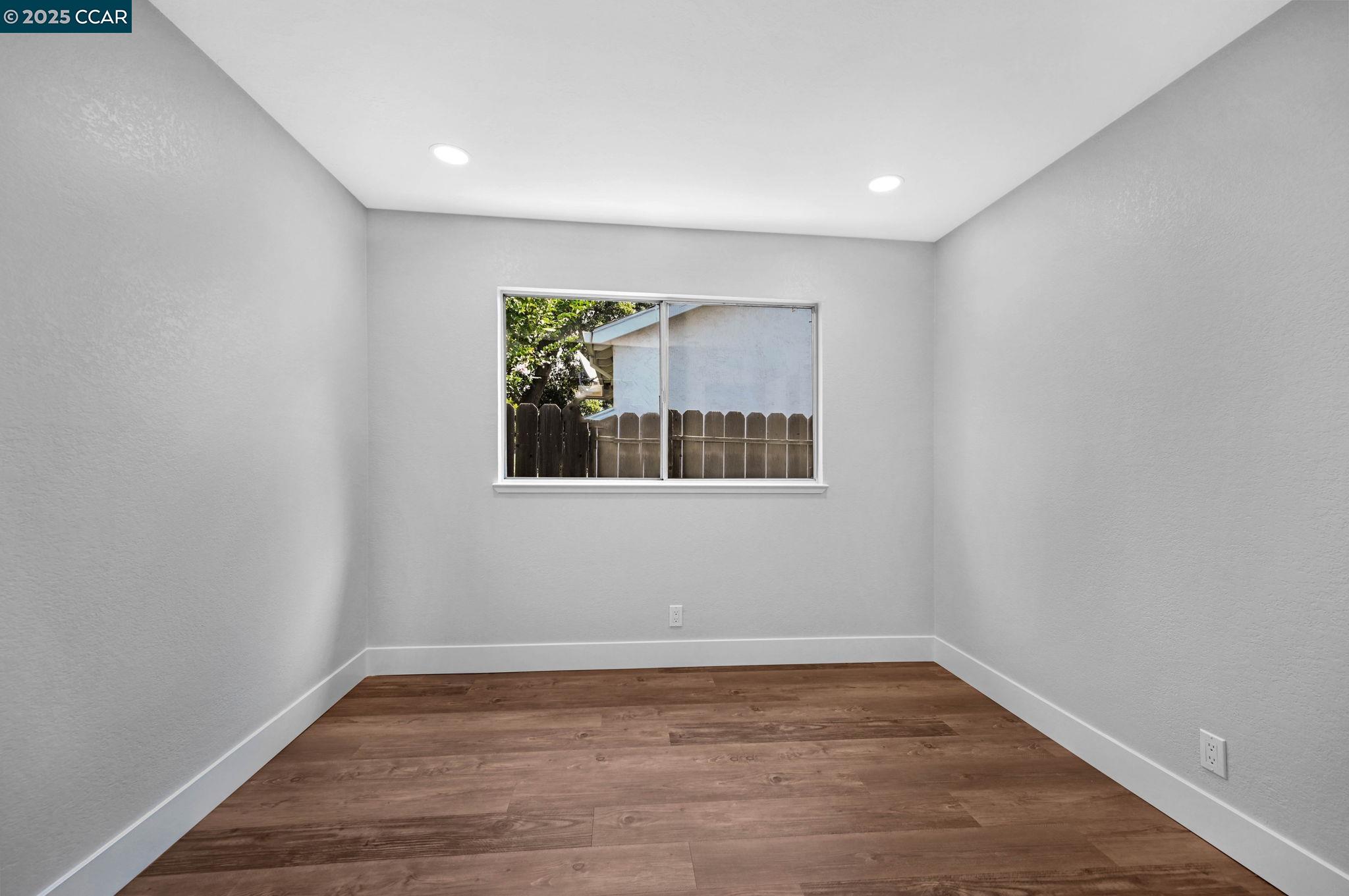 Detail Gallery Image 23 of 32 For 2915 E Watson Ct, Concord,  CA 94518 - 4 Beds | 2 Baths