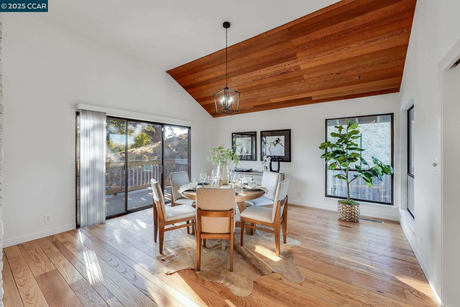 Detail Gallery Image 12 of 34 For 36 Candlewood Place, Walnut Creek,  CA 94595 - 5 Beds | 3/1 Baths