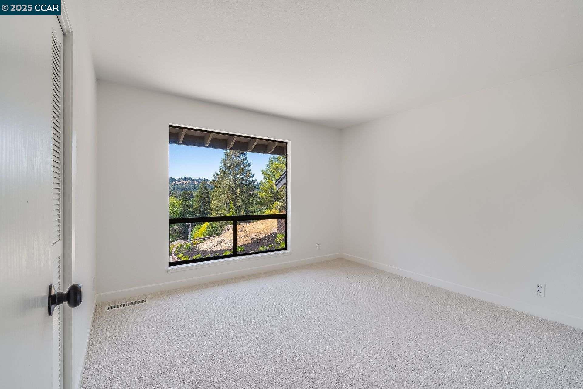 Detail Gallery Image 27 of 43 For 36 Candlewood Place, Walnut Creek,  CA 94595 - 5 Beds | 3/1 Baths