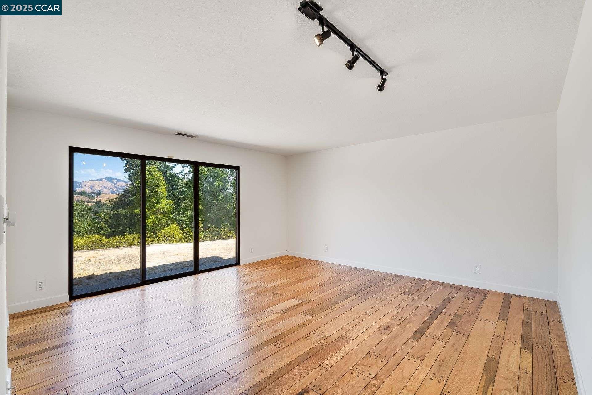 Detail Gallery Image 33 of 43 For 36 Candlewood Place, Walnut Creek,  CA 94595 - 5 Beds | 3/1 Baths