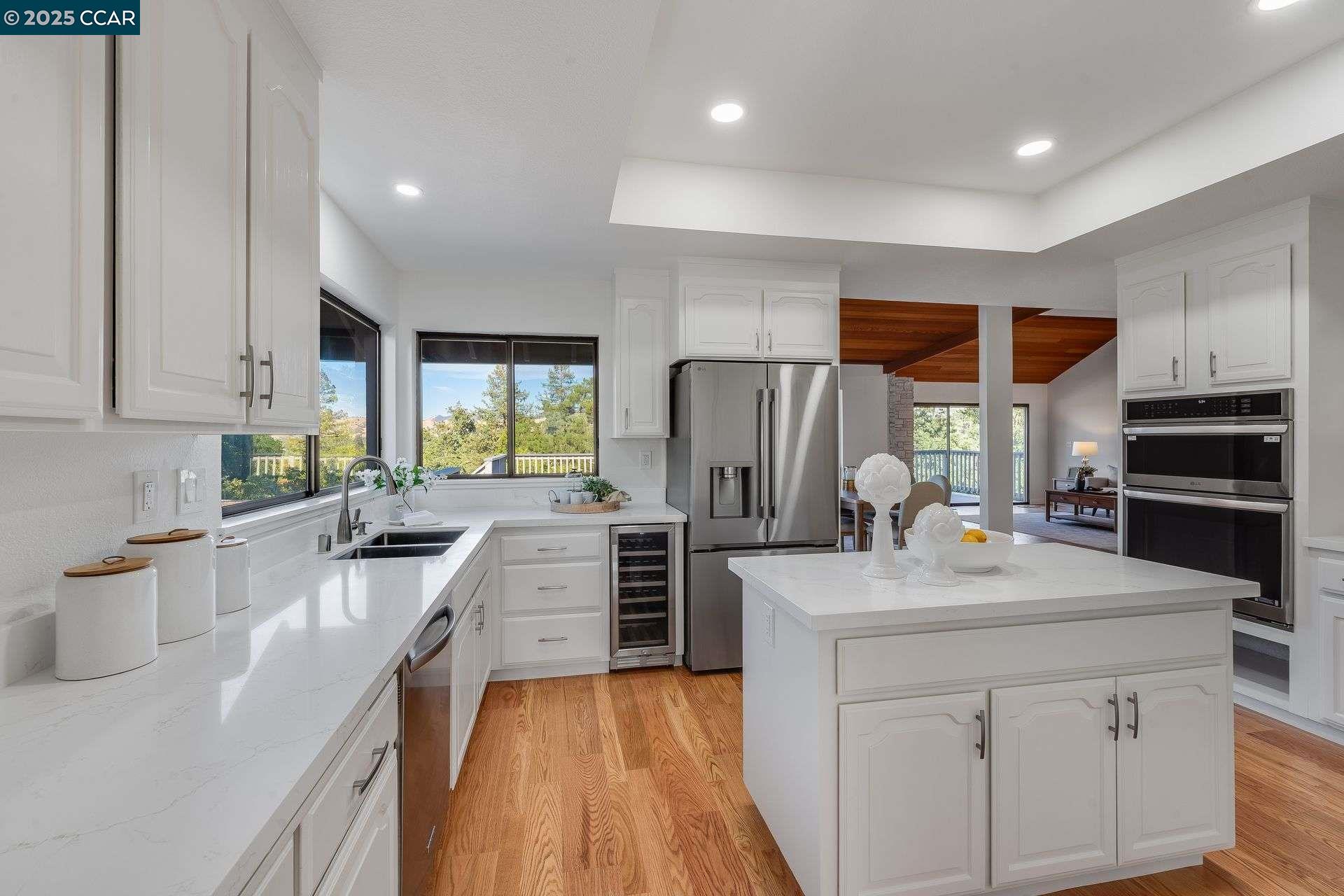 Detail Gallery Image 6 of 34 For 36 Candlewood Place, Walnut Creek,  CA 94595 - 5 Beds | 3/1 Baths
