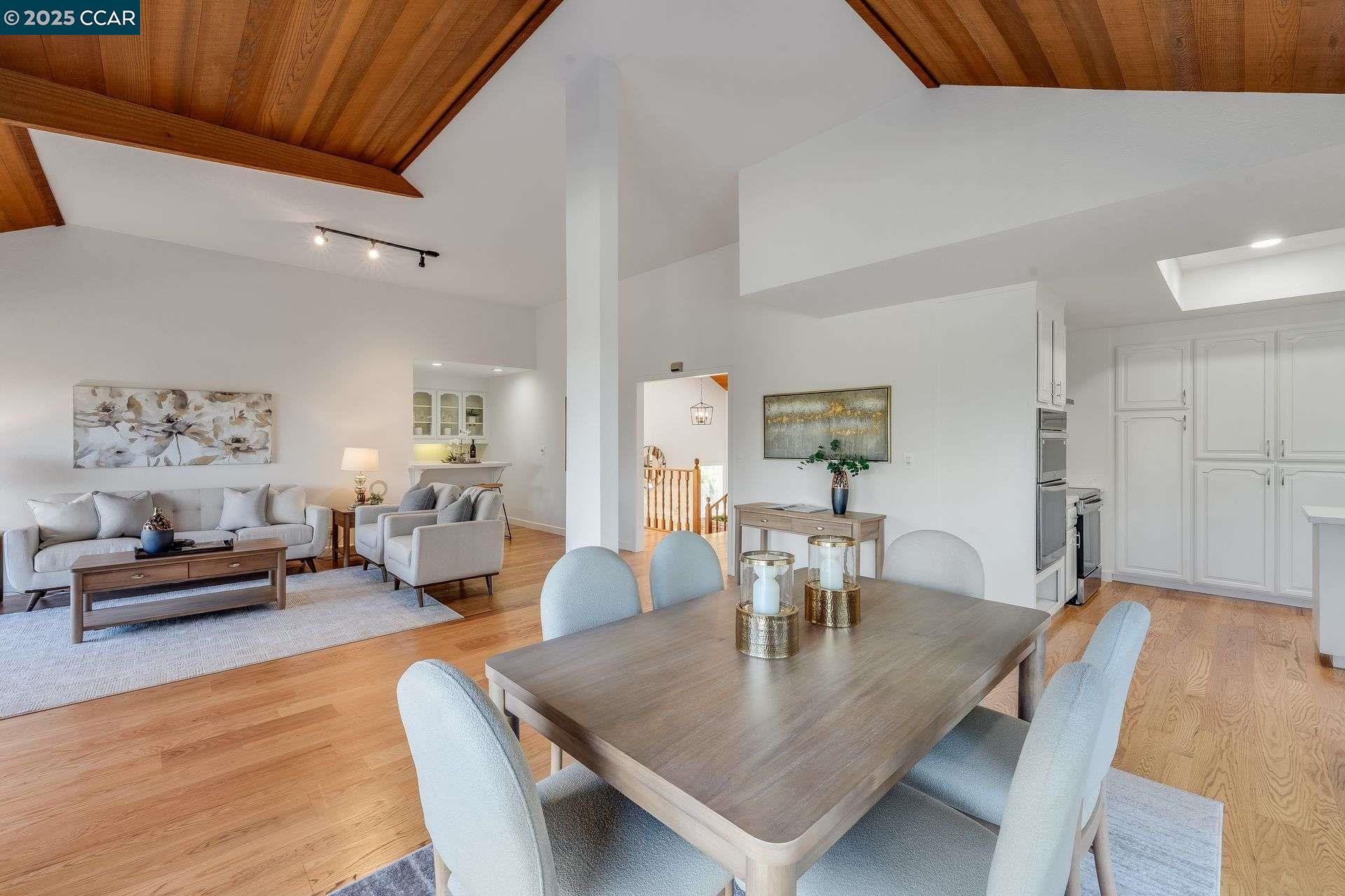 Detail Gallery Image 10 of 34 For 36 Candlewood Place, Walnut Creek,  CA 94595 - 5 Beds | 3/1 Baths
