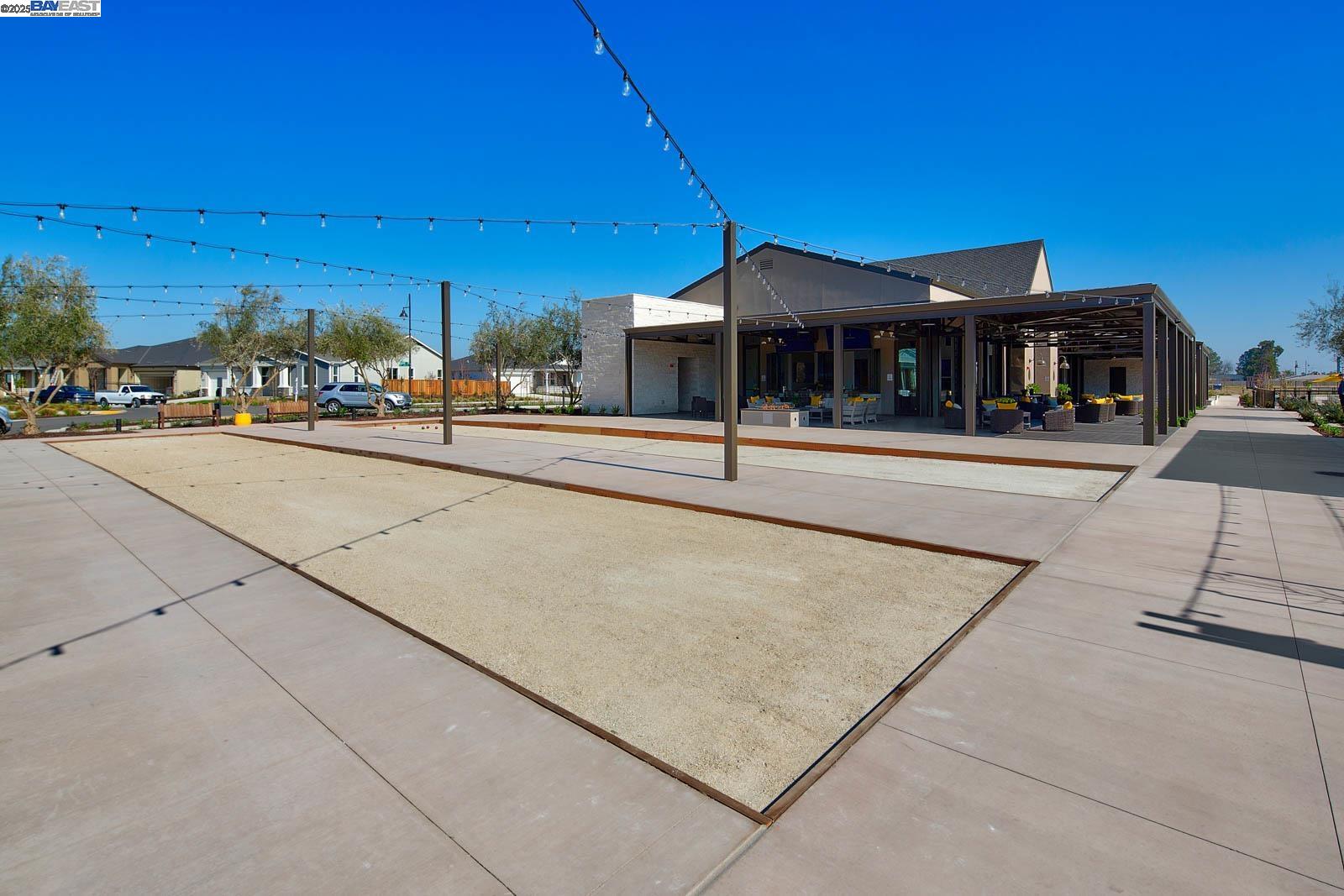 Detail Gallery Image 7 of 13 For 732 Conrad Court, Manteca,  CA 95336 - 2 Beds | 2/1 Baths