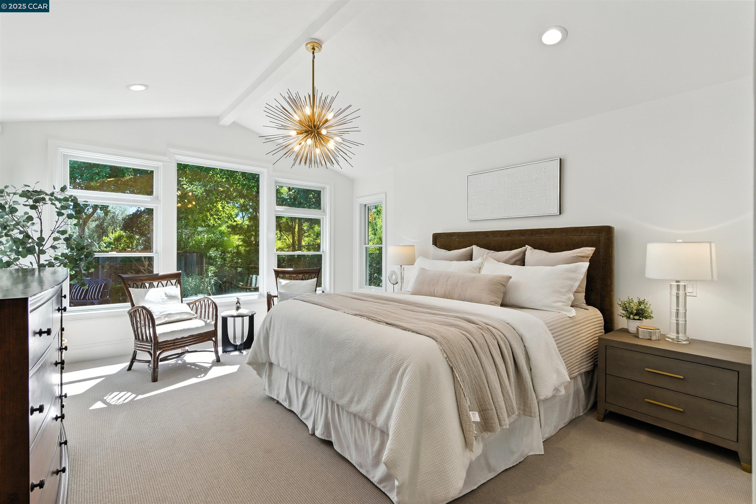 Detail Gallery Image 19 of 42 For 101 Meadow Ln, Orinda,  CA 94563 - 4 Beds | 3 Baths