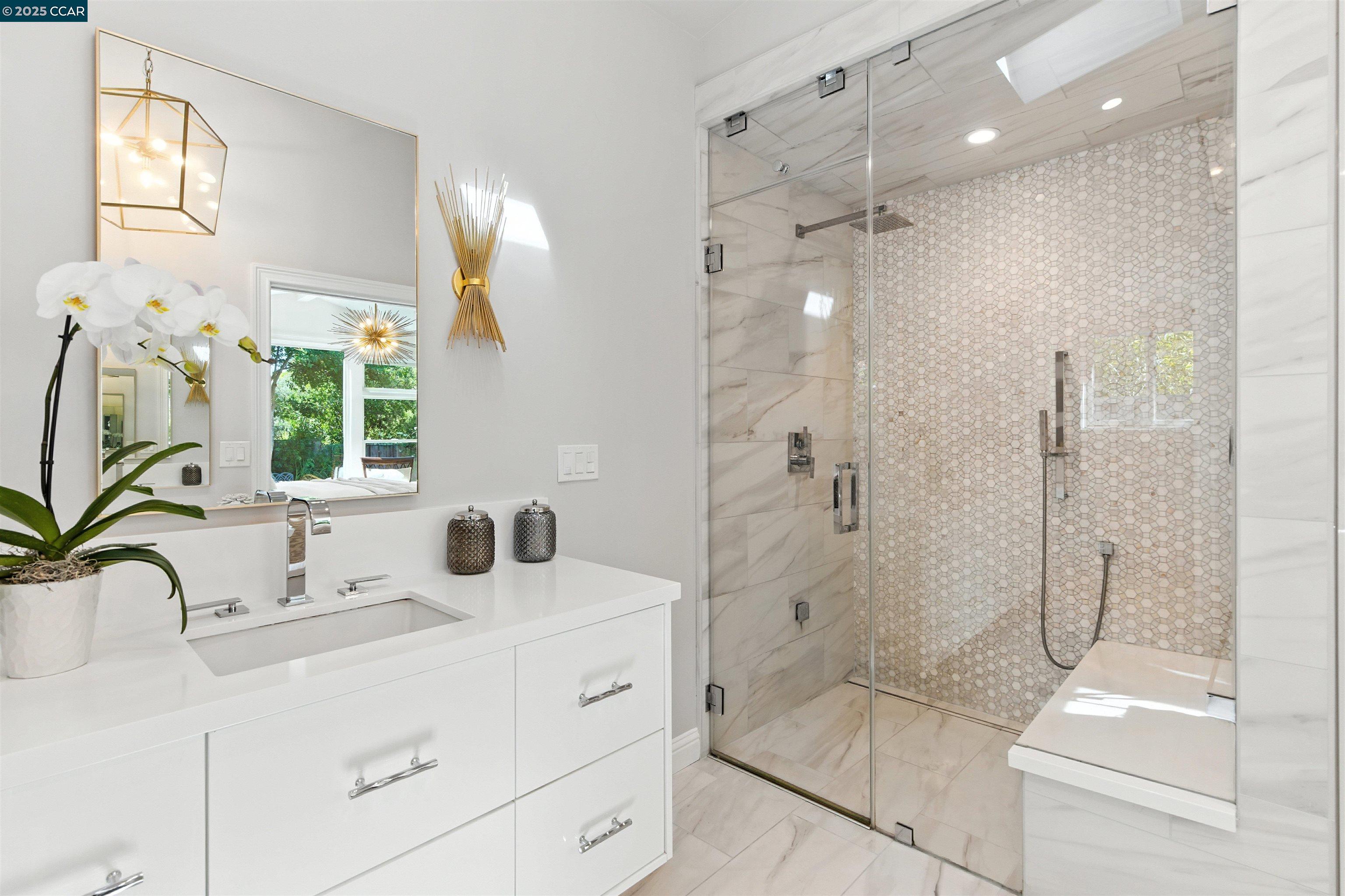 Detail Gallery Image 22 of 42 For 101 Meadow Ln, Orinda,  CA 94563 - 4 Beds | 3 Baths