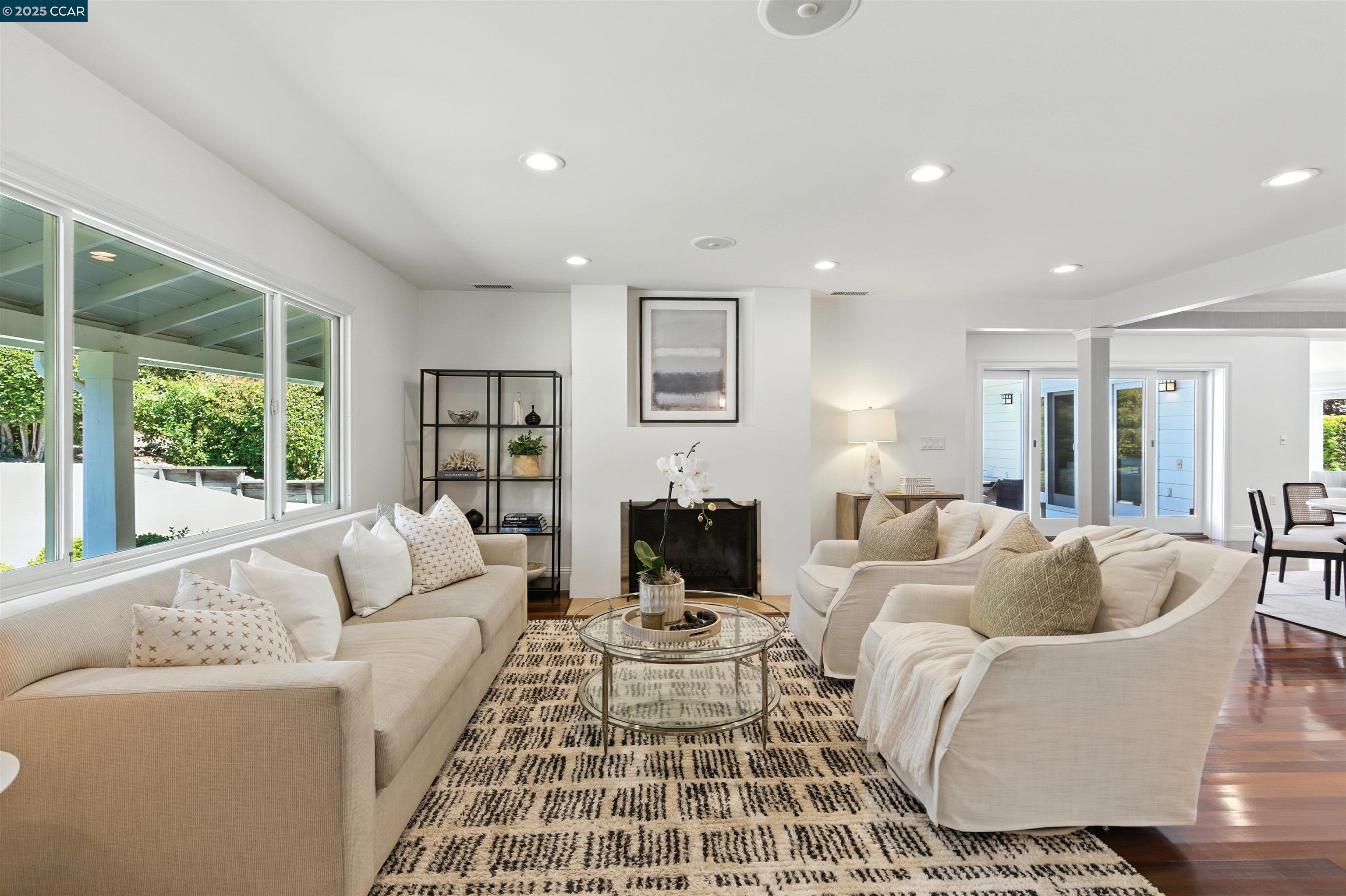 Detail Gallery Image 4 of 42 For 101 Meadow Ln, Orinda,  CA 94563 - 4 Beds | 3 Baths