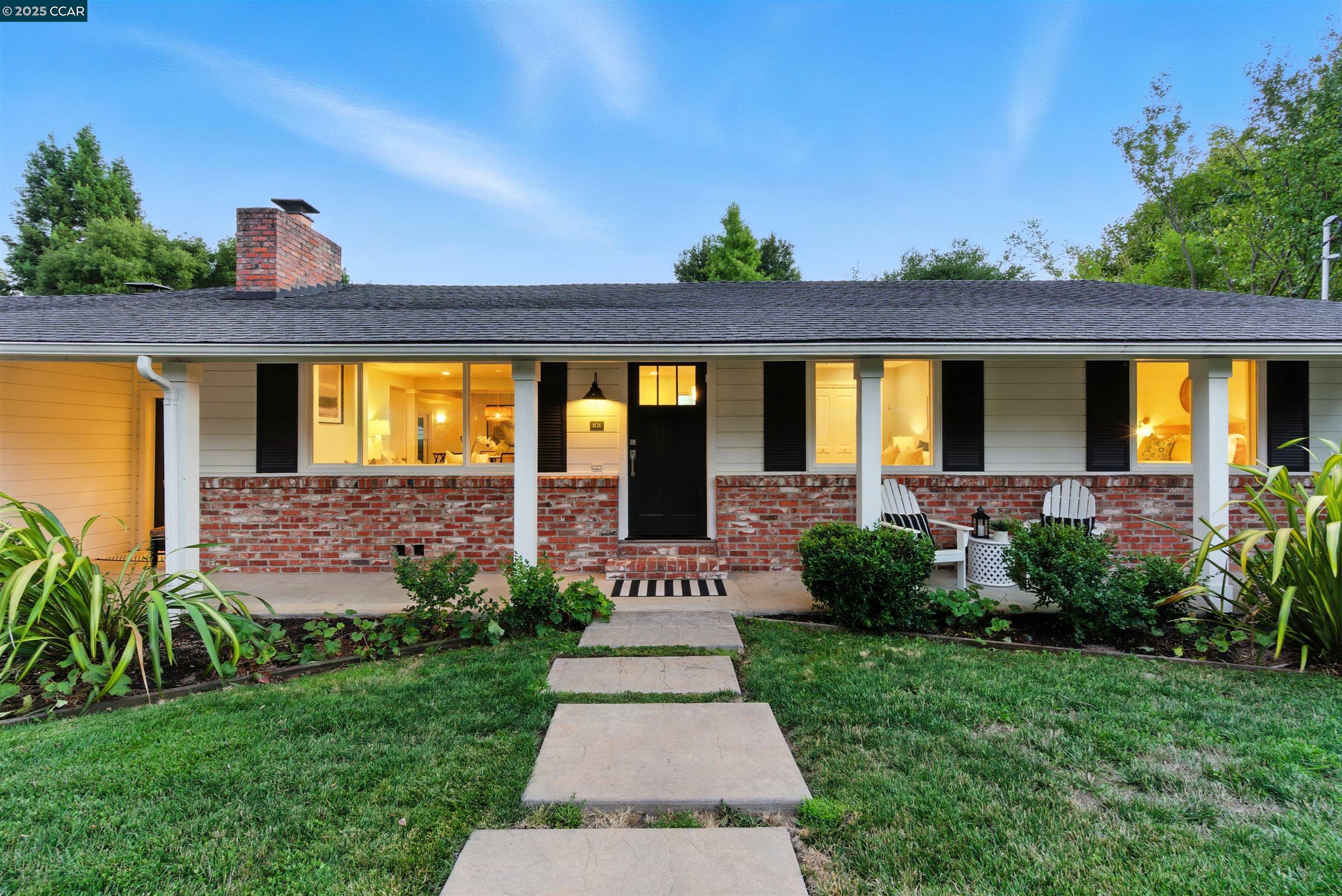 Detail Gallery Image 37 of 42 For 101 Meadow Ln, Orinda,  CA 94563 - 4 Beds | 3 Baths