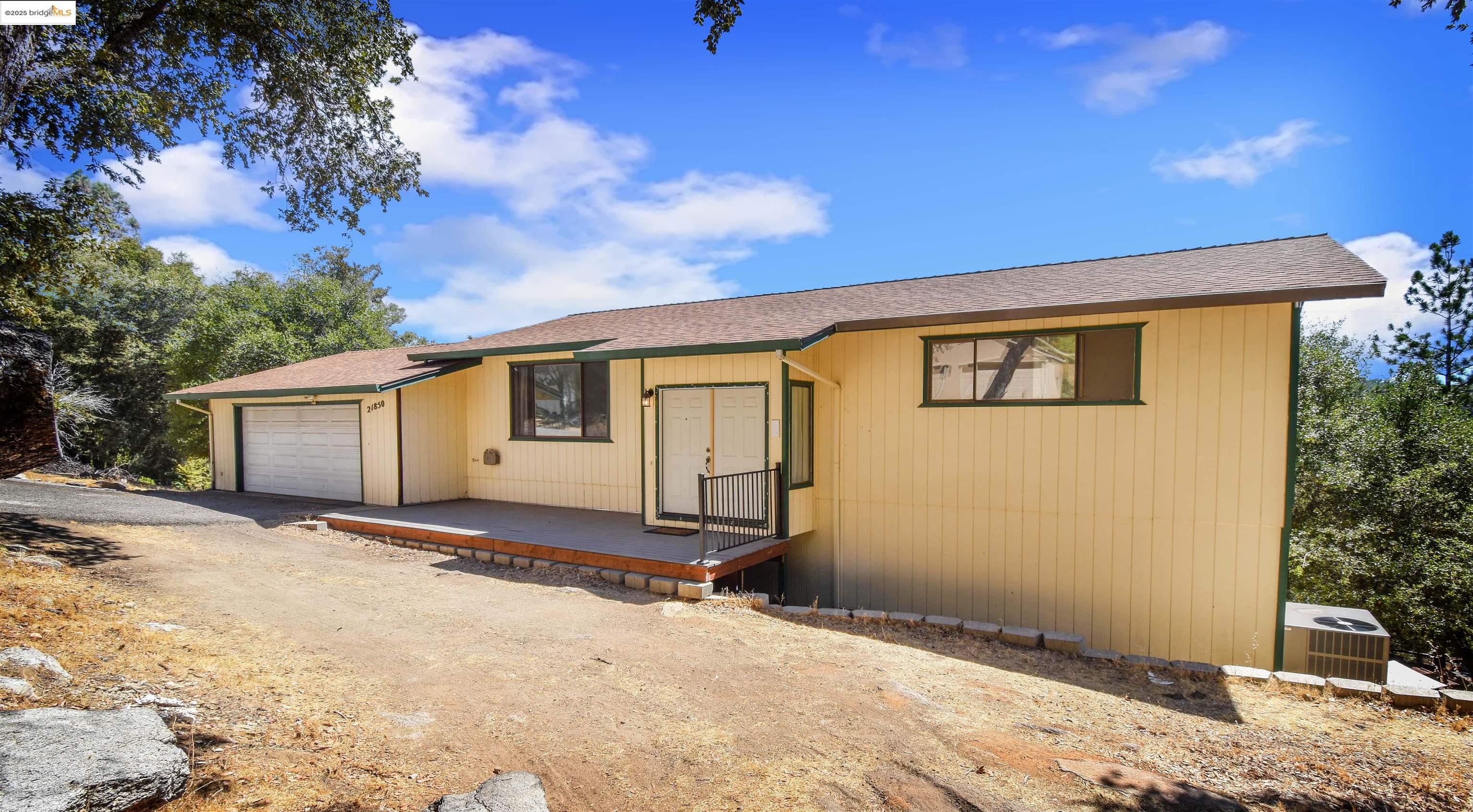 Detail Gallery Image 1 of 39 For 21850 Phoenix Lake Rd, Sonora,  CA 95370 - 3 Beds | 2 Baths