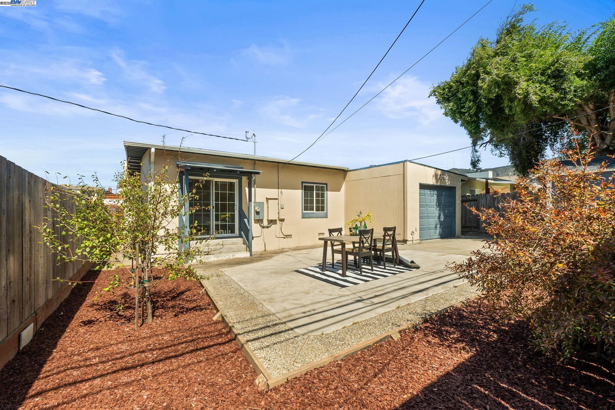 Detail Gallery Image 17 of 25 For 332 Heather Way, South San Francisco,  CA 94080 - 3 Beds | 1 Baths