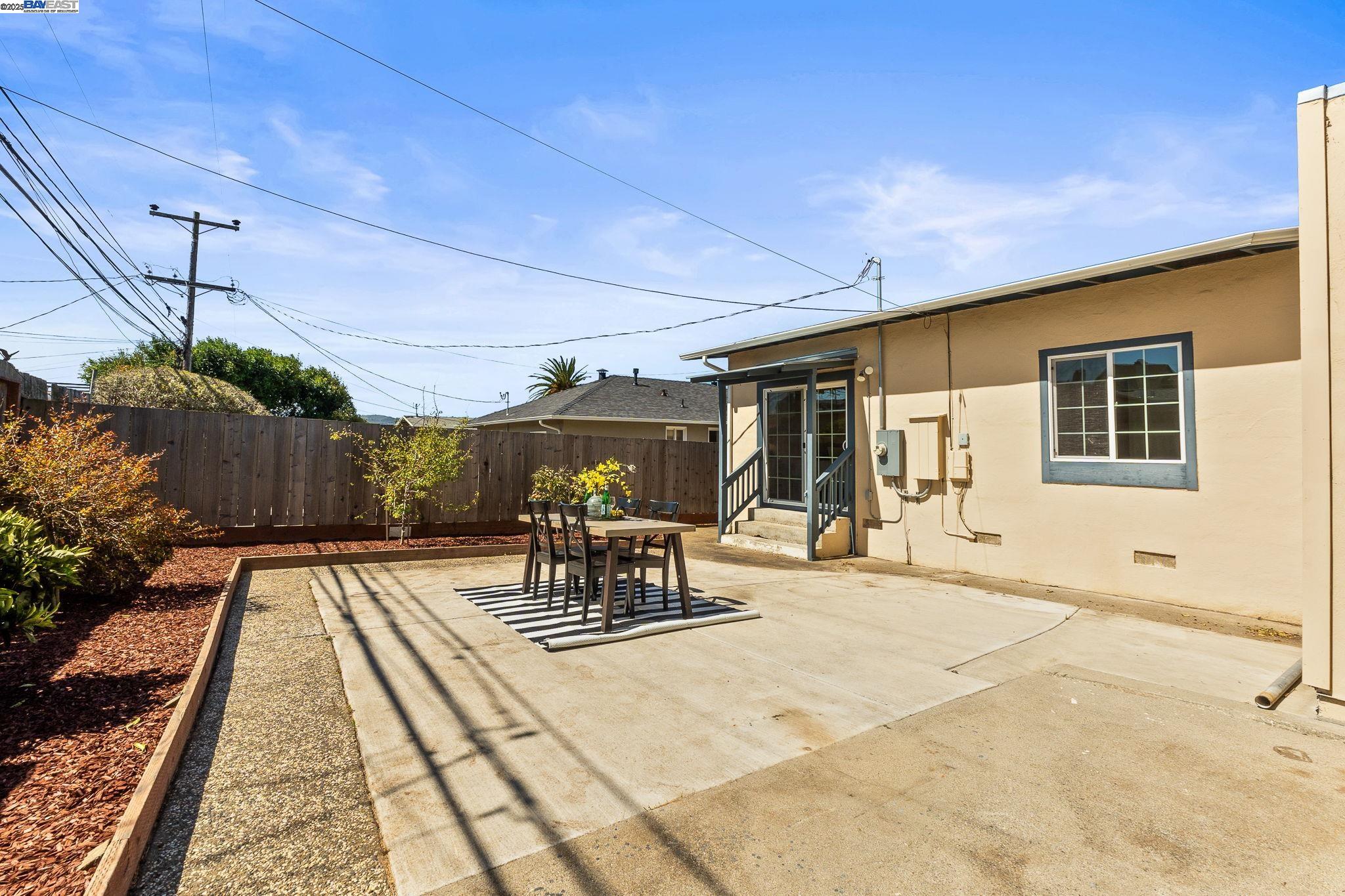 Detail Gallery Image 20 of 25 For 332 Heather Way, South San Francisco,  CA 94080 - 3 Beds | 1 Baths