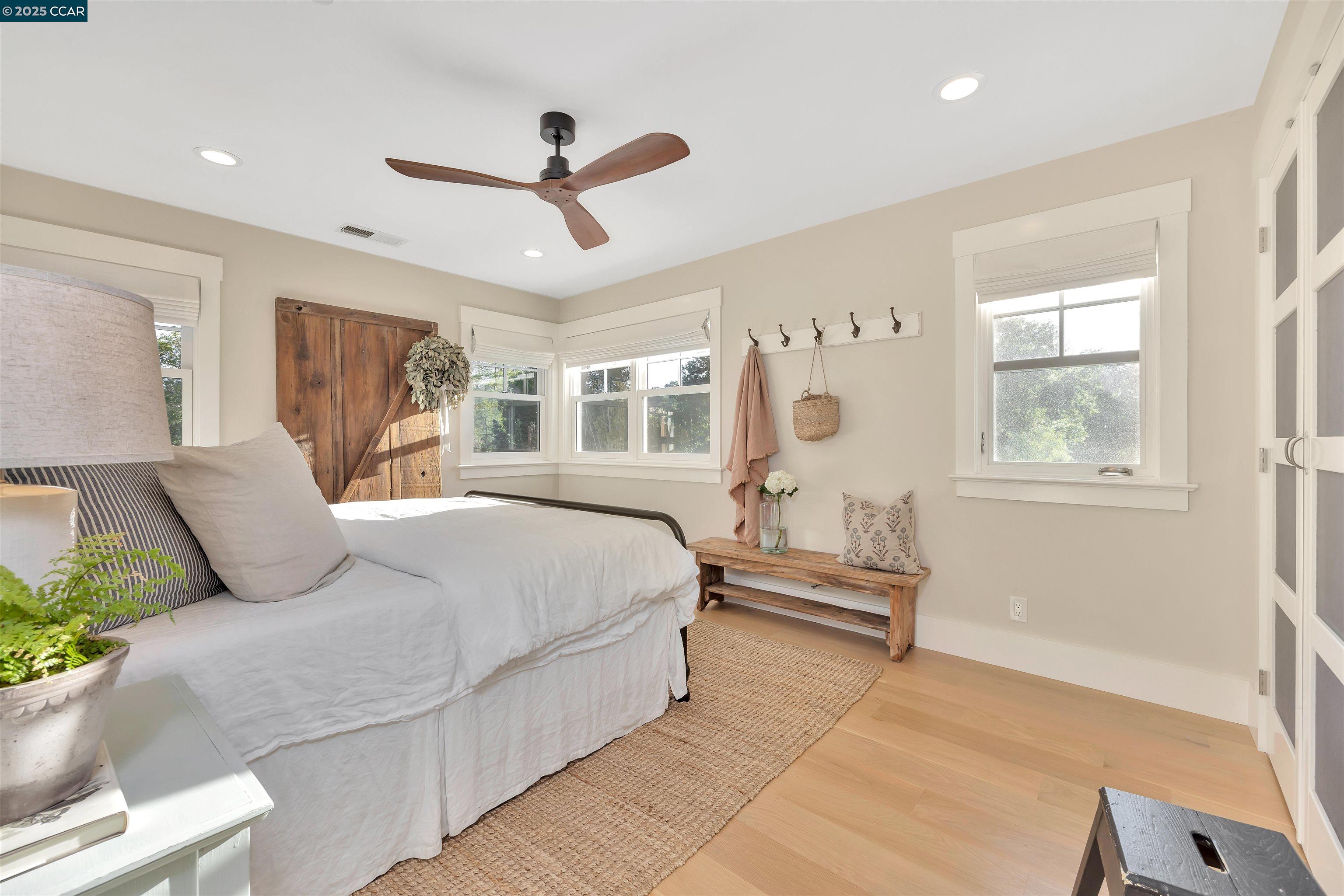 Detail Gallery Image 18 of 52 For 935 Reliez Station Rd, Lafayette,  CA 94549 - 5 Beds | 4/1 Baths
