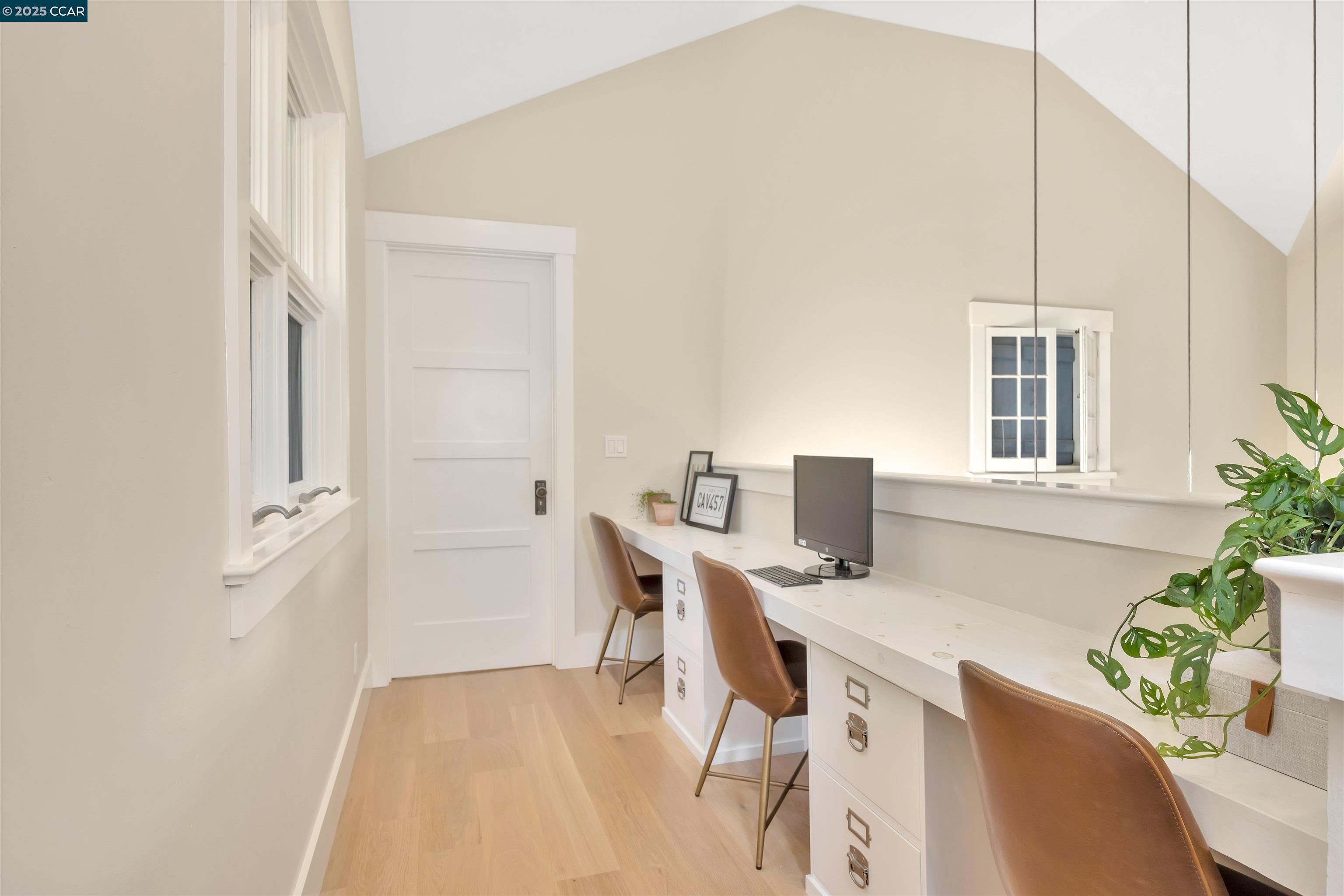 Detail Gallery Image 27 of 52 For 935 Reliez Station Rd, Lafayette,  CA 94549 - 5 Beds | 4/1 Baths