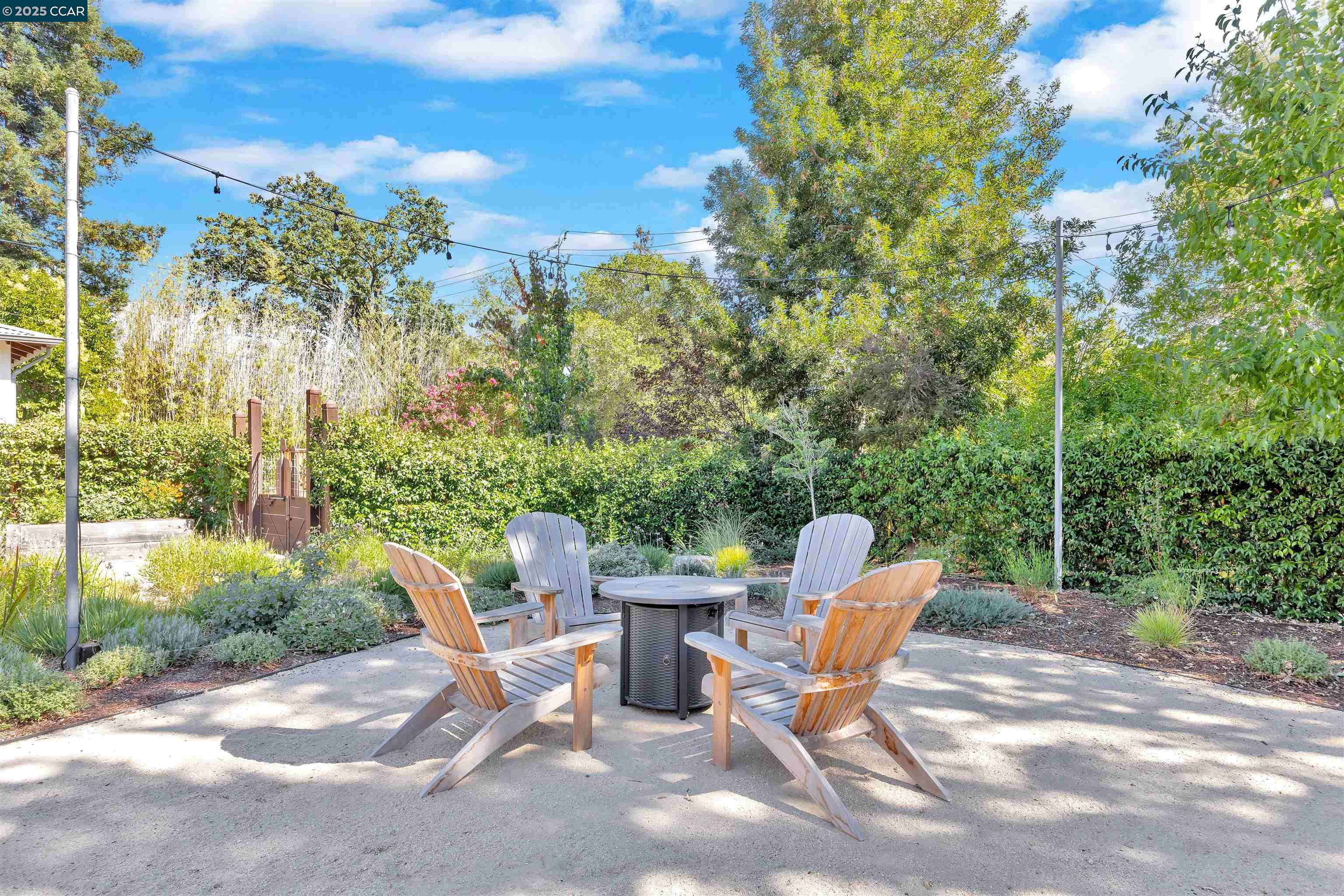 Detail Gallery Image 42 of 52 For 935 Reliez Station Rd, Lafayette,  CA 94549 - 5 Beds | 4/1 Baths