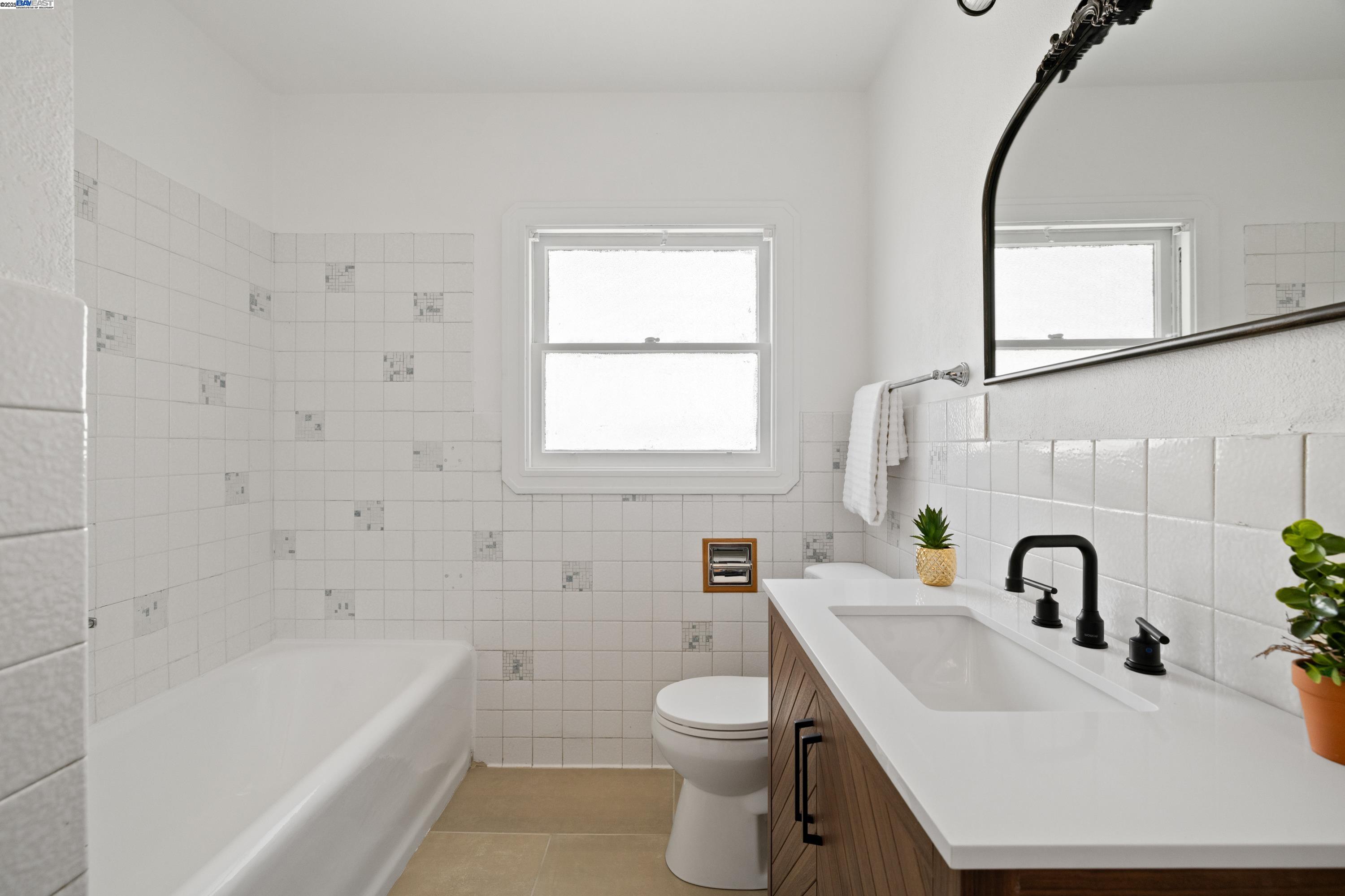 Detail Gallery Image 14 of 22 For 406 Begier Ave, San Leandro,  CA 94577 - 3 Beds | 2 Baths