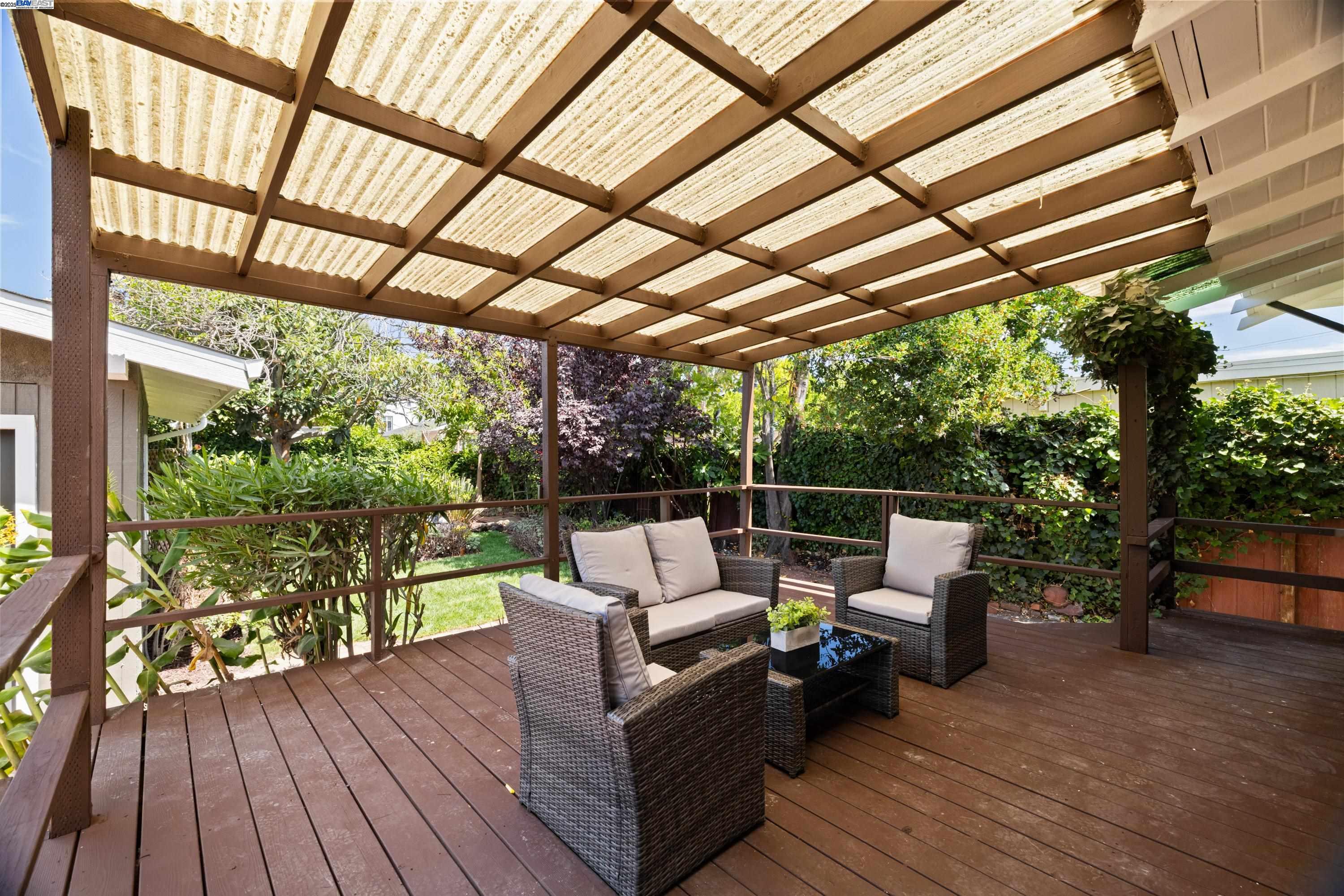 Detail Gallery Image 16 of 22 For 406 Begier Ave, San Leandro,  CA 94577 - 3 Beds | 2 Baths