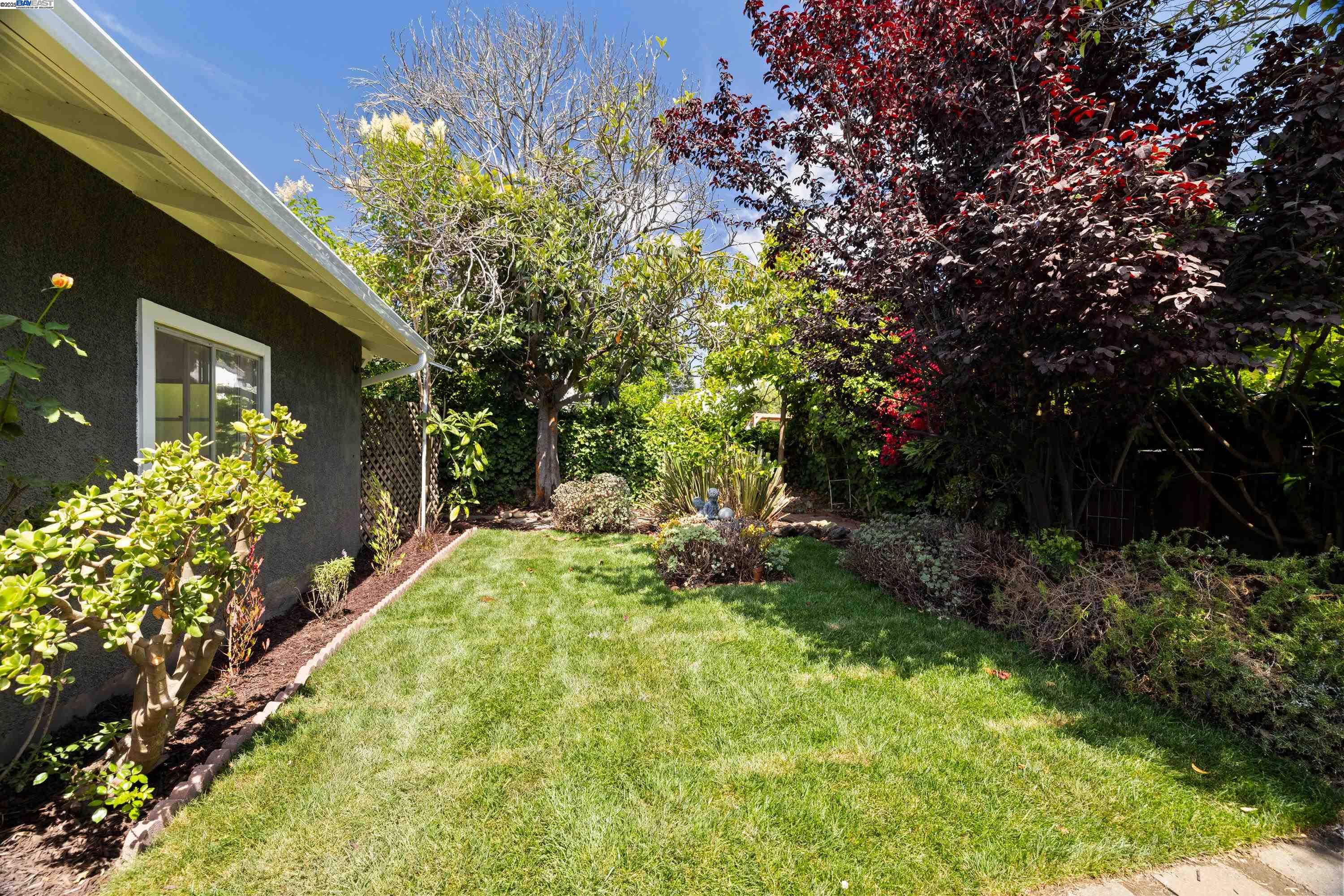 Detail Gallery Image 18 of 22 For 406 Begier Ave, San Leandro,  CA 94577 - 3 Beds | 2 Baths