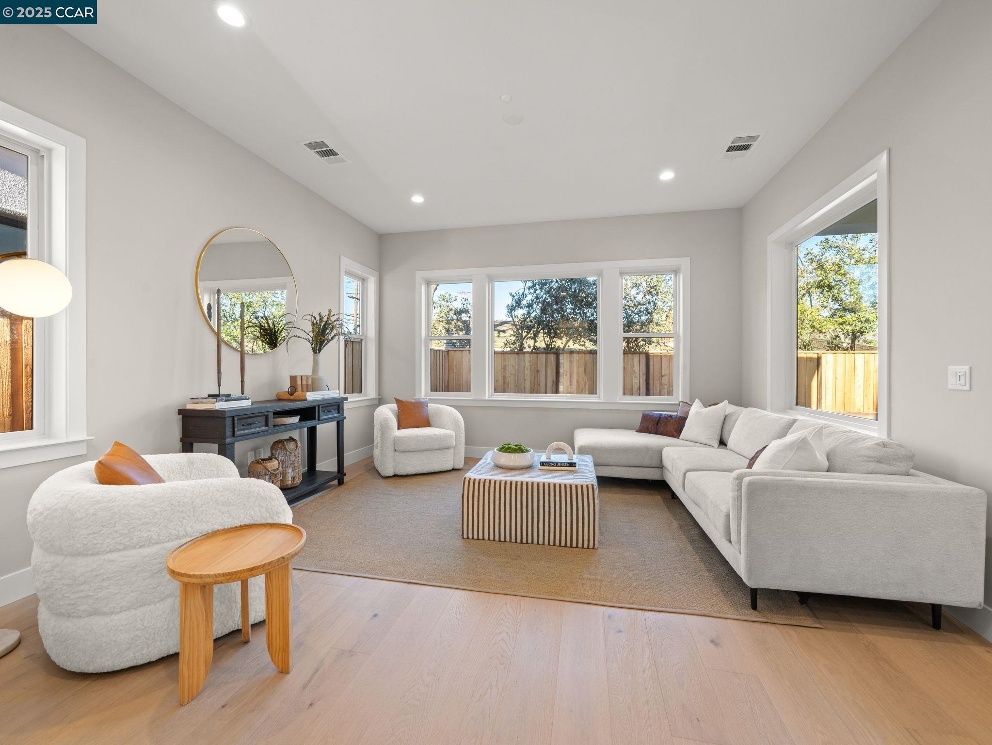 Detail Gallery Image 5 of 33 For 257 Haleena Place, Walnut Creek,  CA 94597 - 3 Beds | 2/1 Baths