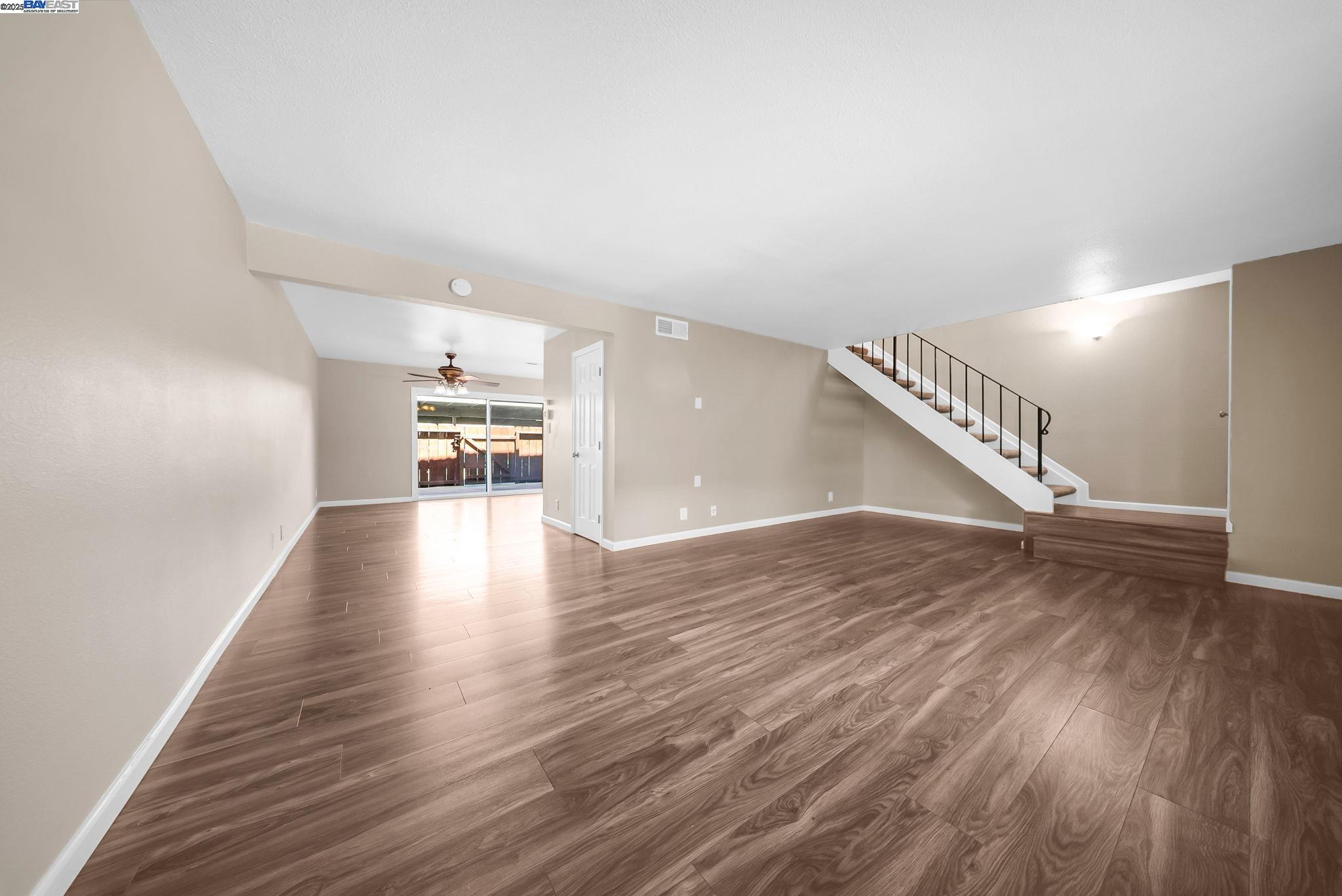 Detail Gallery Image 6 of 33 For 4446 Seminole Way, Pleasanton,  CA 94588-4201 - 4 Beds | 2/1 Baths