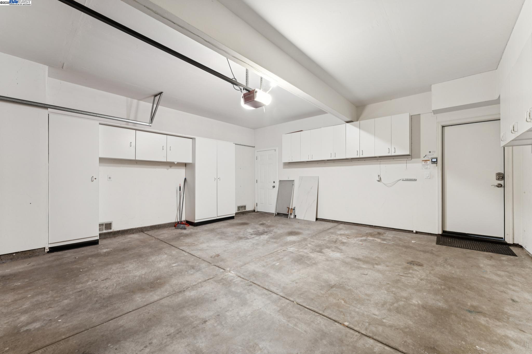 Detail Gallery Image 49 of 53 For 125 Cardigan Bay, Alameda,  CA 94502 - 4 Beds | 2/1 Baths