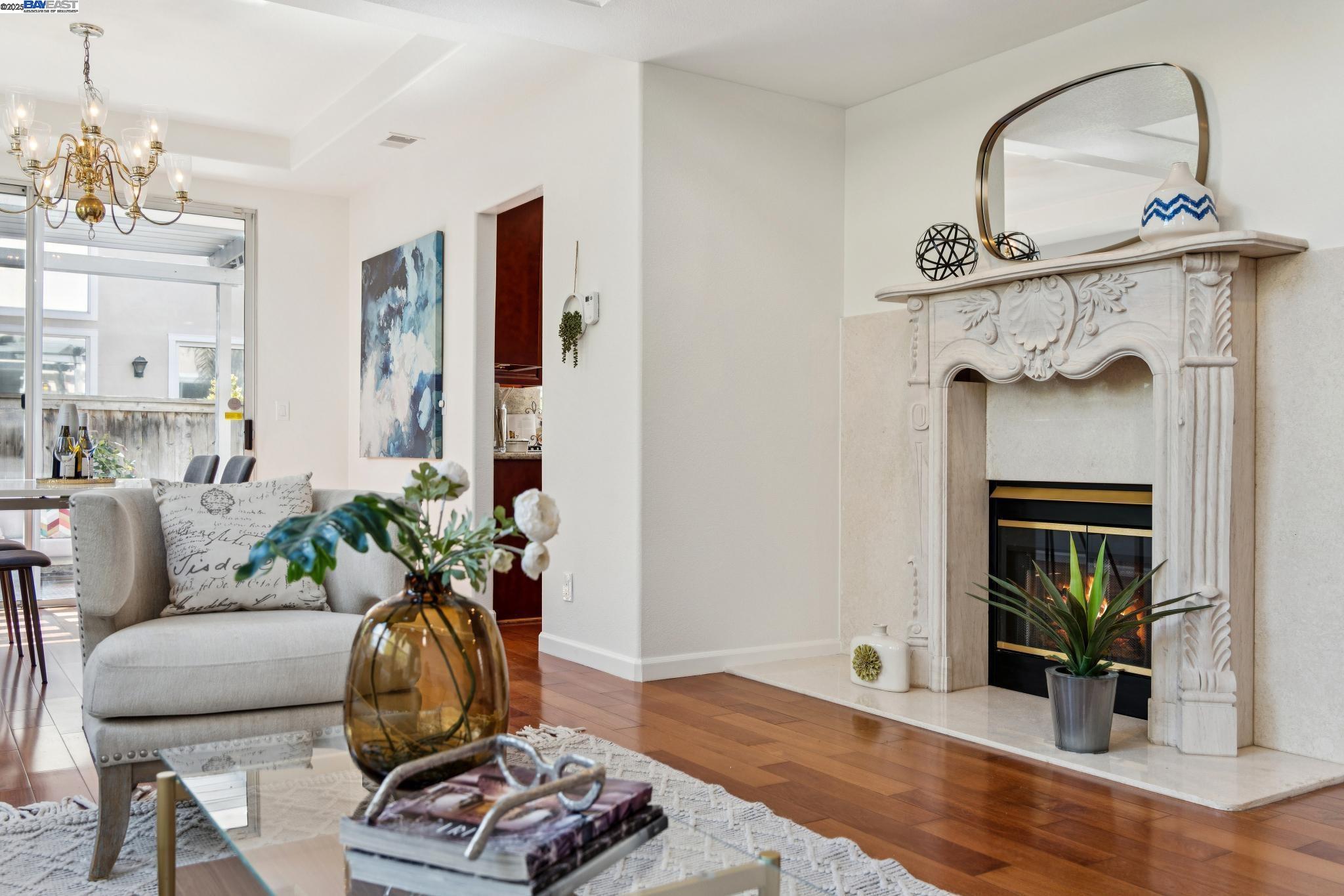 Detail Gallery Image 8 of 53 For 125 Cardigan Bay, Alameda,  CA 94502 - 4 Beds | 2/1 Baths