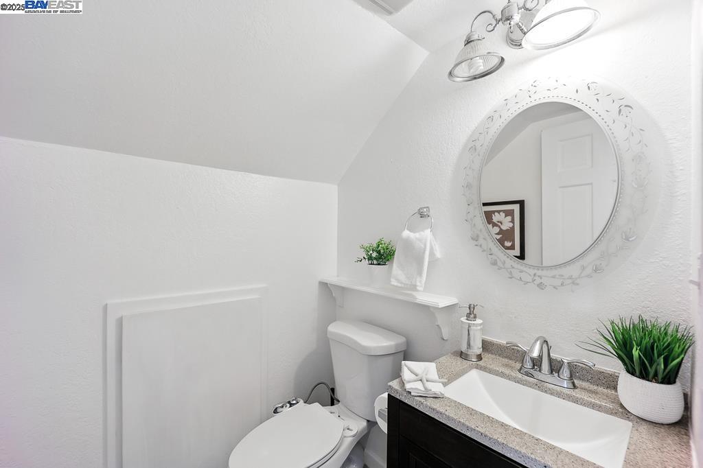 Detail Gallery Image 27 of 54 For 4423 Corto Monterey, Union City,  CA 94587 - 3 Beds | 2/1 Baths