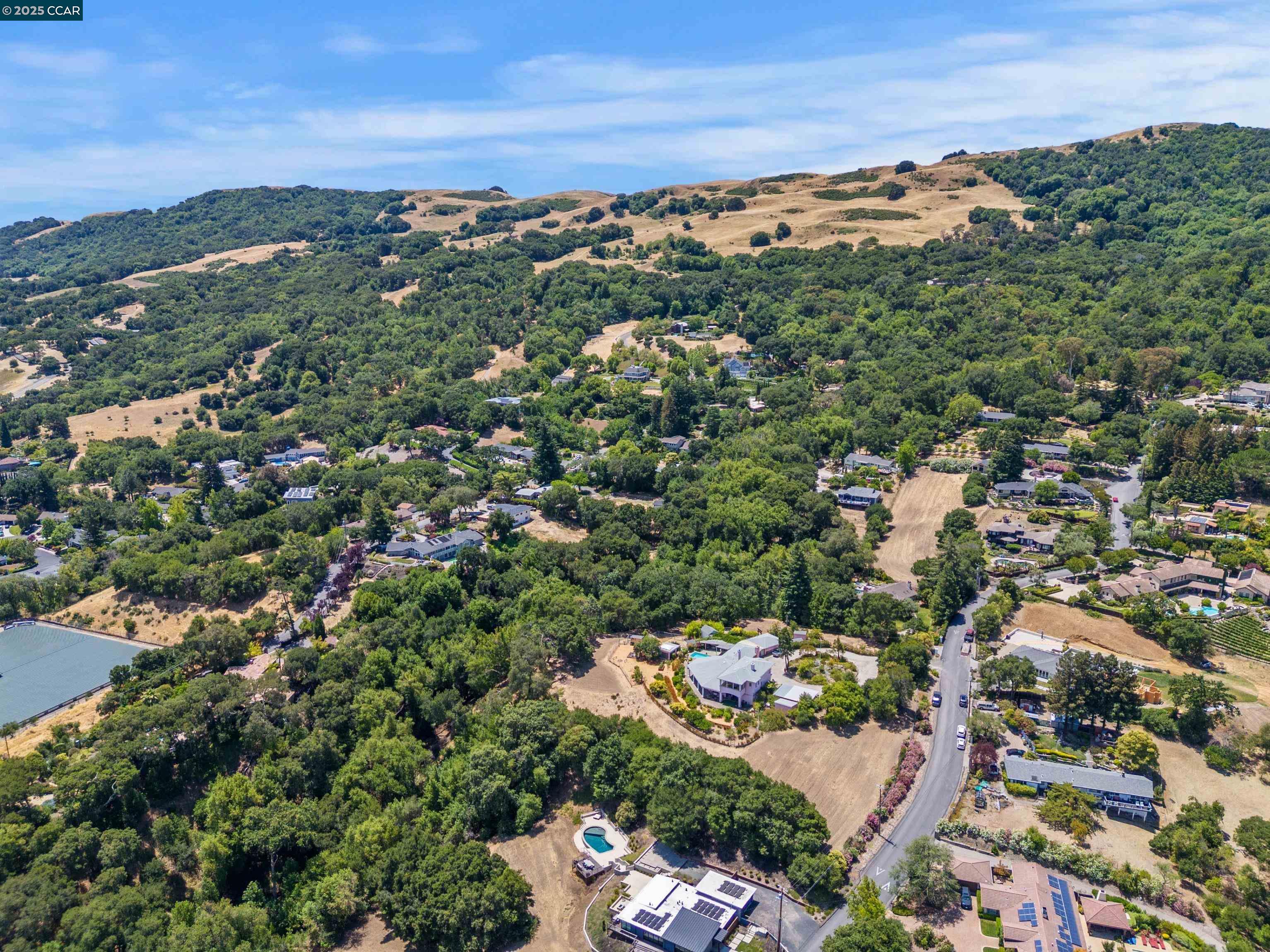 Detail Gallery Image 14 of 55 For 7 Sky Terrace, Danville,  CA 94526 - 5 Beds | 5 Baths