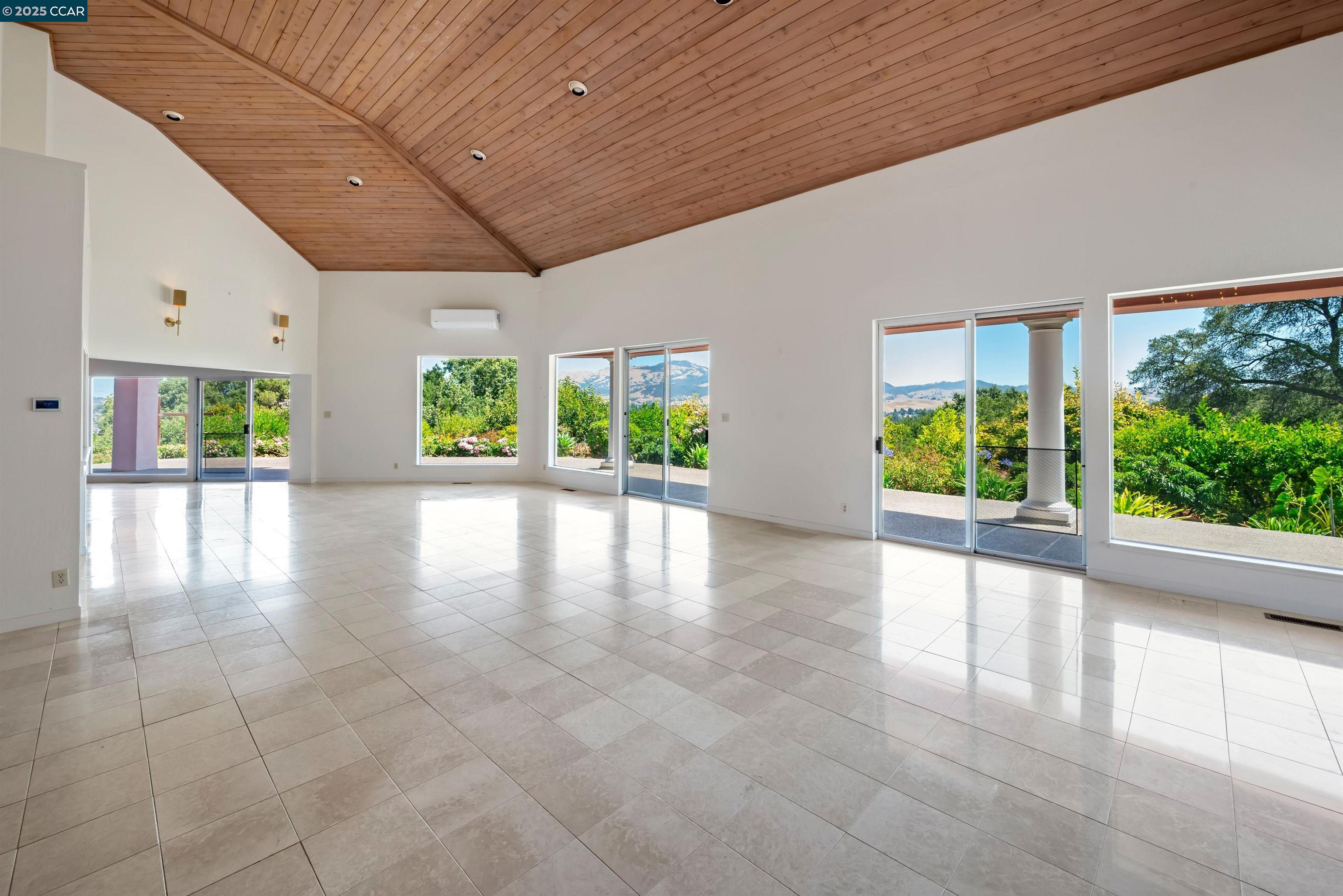 Detail Gallery Image 24 of 55 For 7 Sky Terrace, Danville,  CA 94526 - 5 Beds | 5 Baths