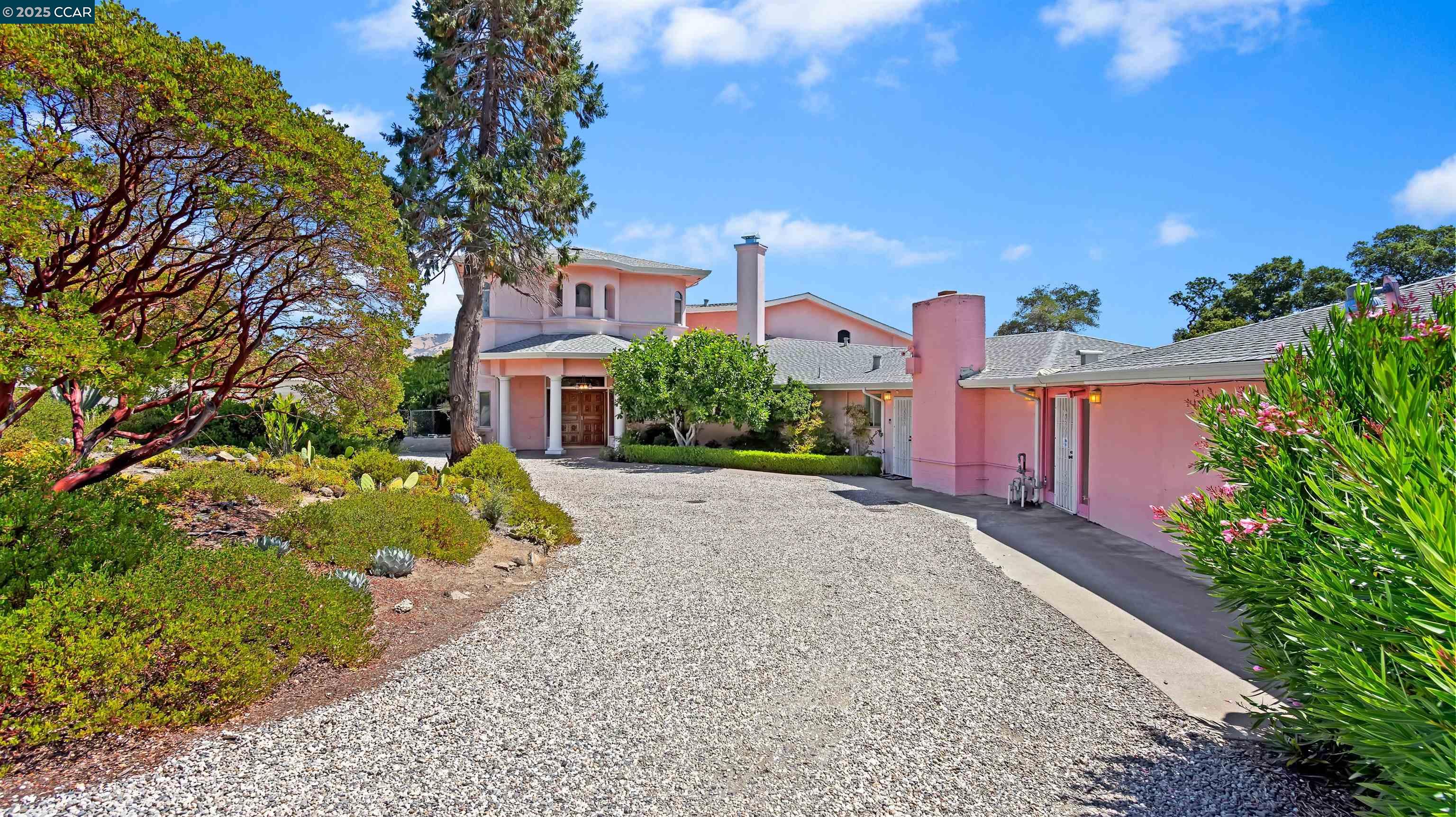 Detail Gallery Image 37 of 55 For 7 Sky Terrace, Danville,  CA 94526 - 5 Beds | 5 Baths