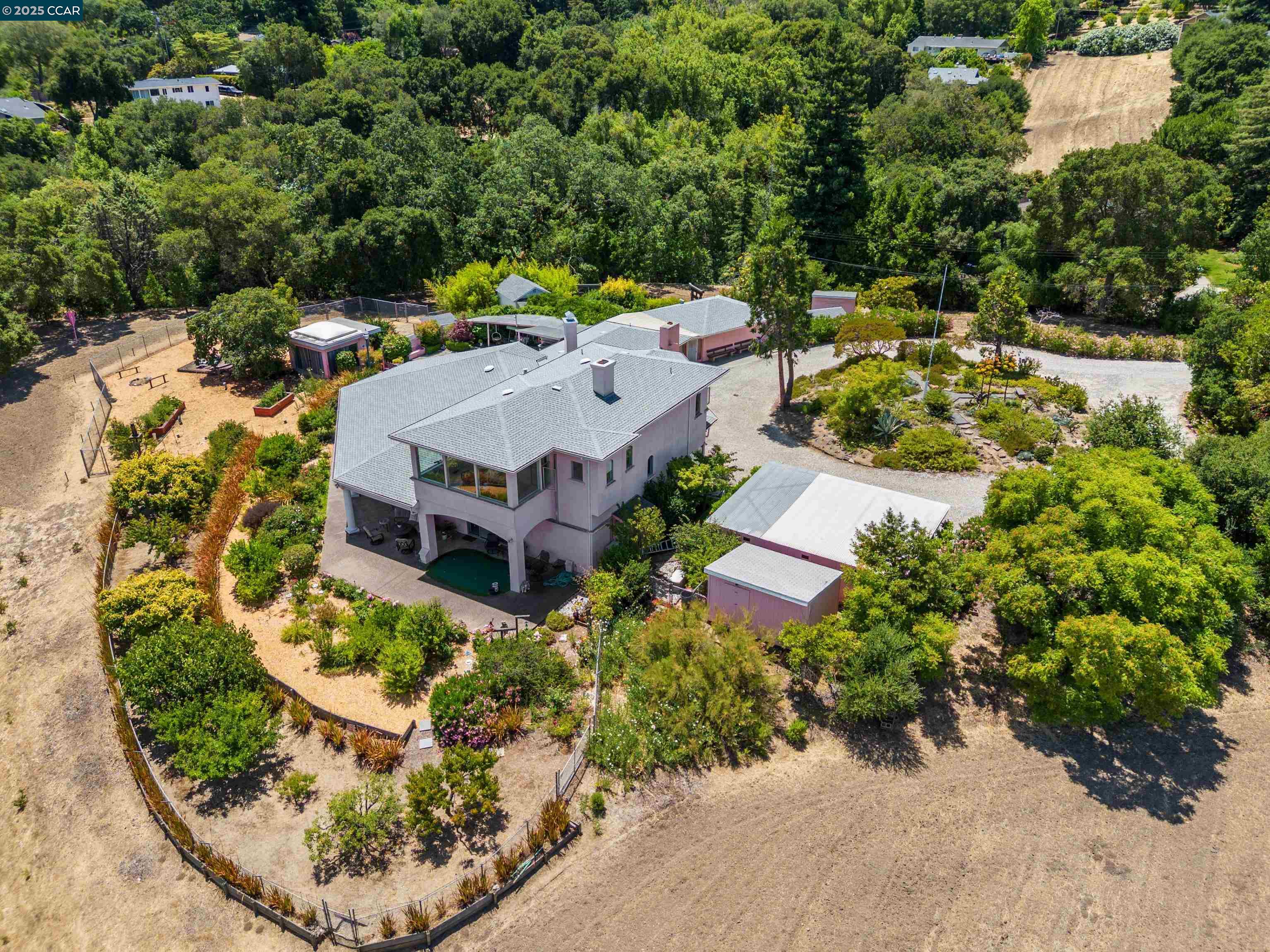 Detail Gallery Image 5 of 55 For 7 Sky Terrace, Danville,  CA 94526 - 5 Beds | 5 Baths