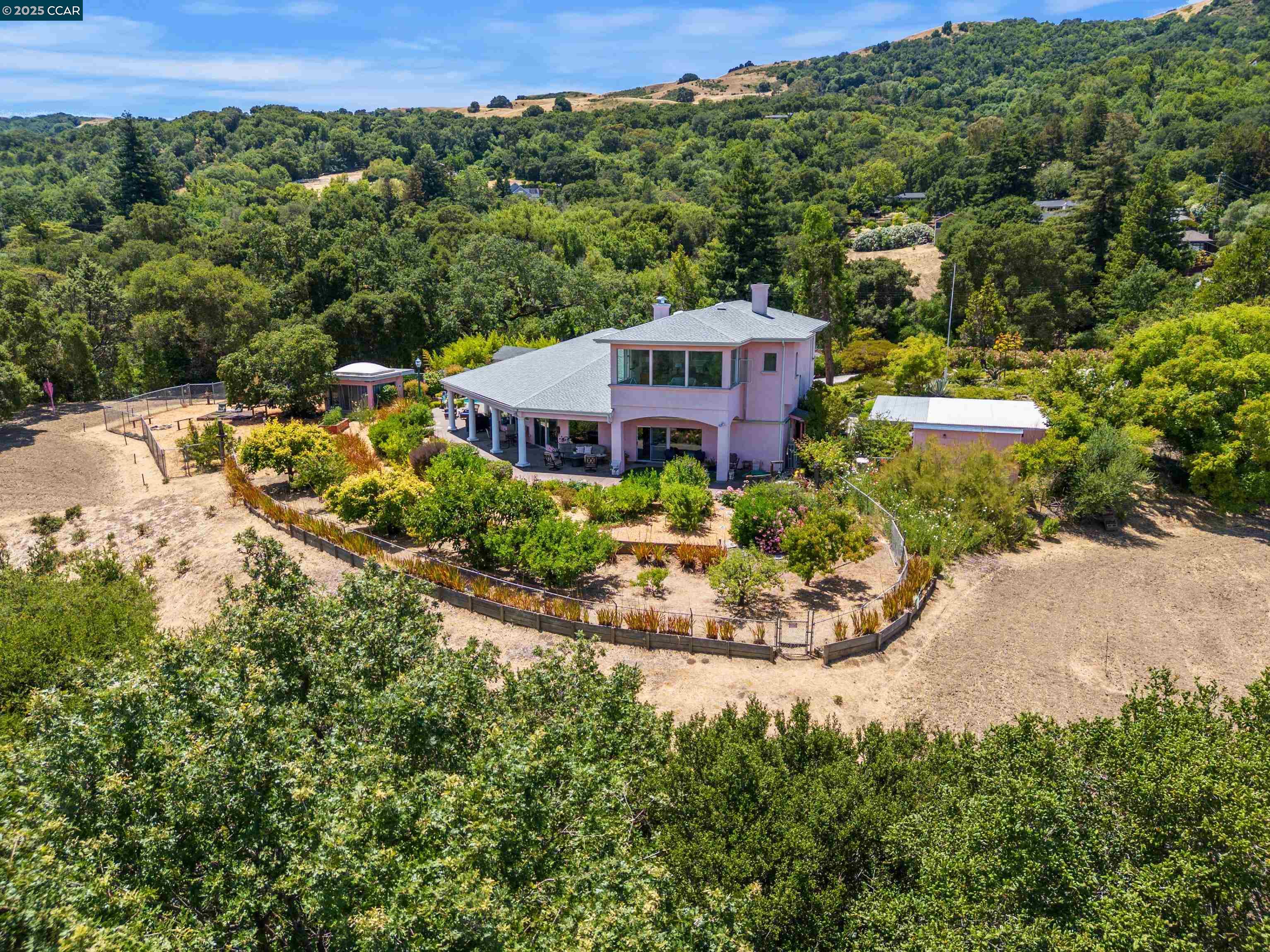 Detail Gallery Image 7 of 55 For 7 Sky Terrace, Danville,  CA 94526 - 5 Beds | 5 Baths