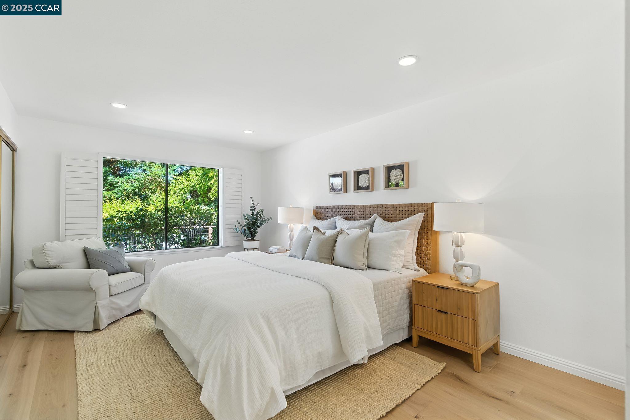 Detail Gallery Image 16 of 43 For 1725 Spyglass Ln, Moraga,  CA 94556 - 3 Beds | 2 Baths