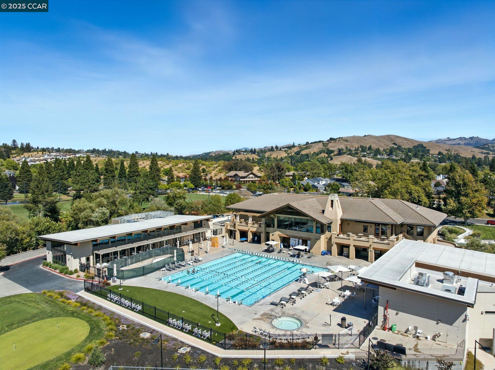 Detail Gallery Image 38 of 43 For 1725 Spyglass Ln, Moraga,  CA 94556 - 3 Beds | 2 Baths
