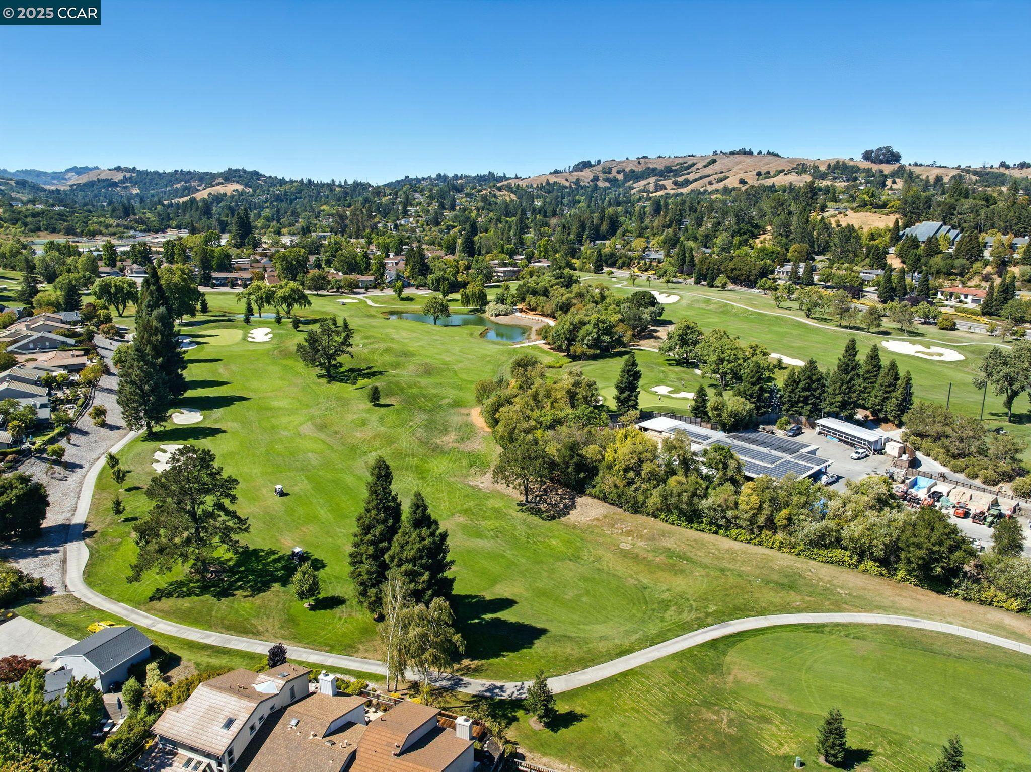 Detail Gallery Image 39 of 43 For 1725 Spyglass Ln, Moraga,  CA 94556 - 3 Beds | 2 Baths