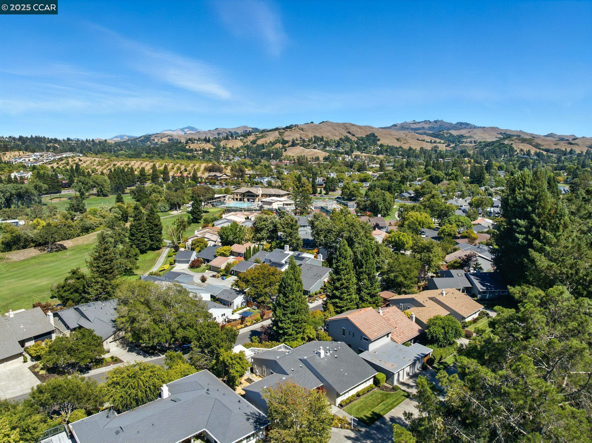 Detail Gallery Image 42 of 43 For 1725 Spyglass Ln, Moraga,  CA 94556 - 3 Beds | 2 Baths