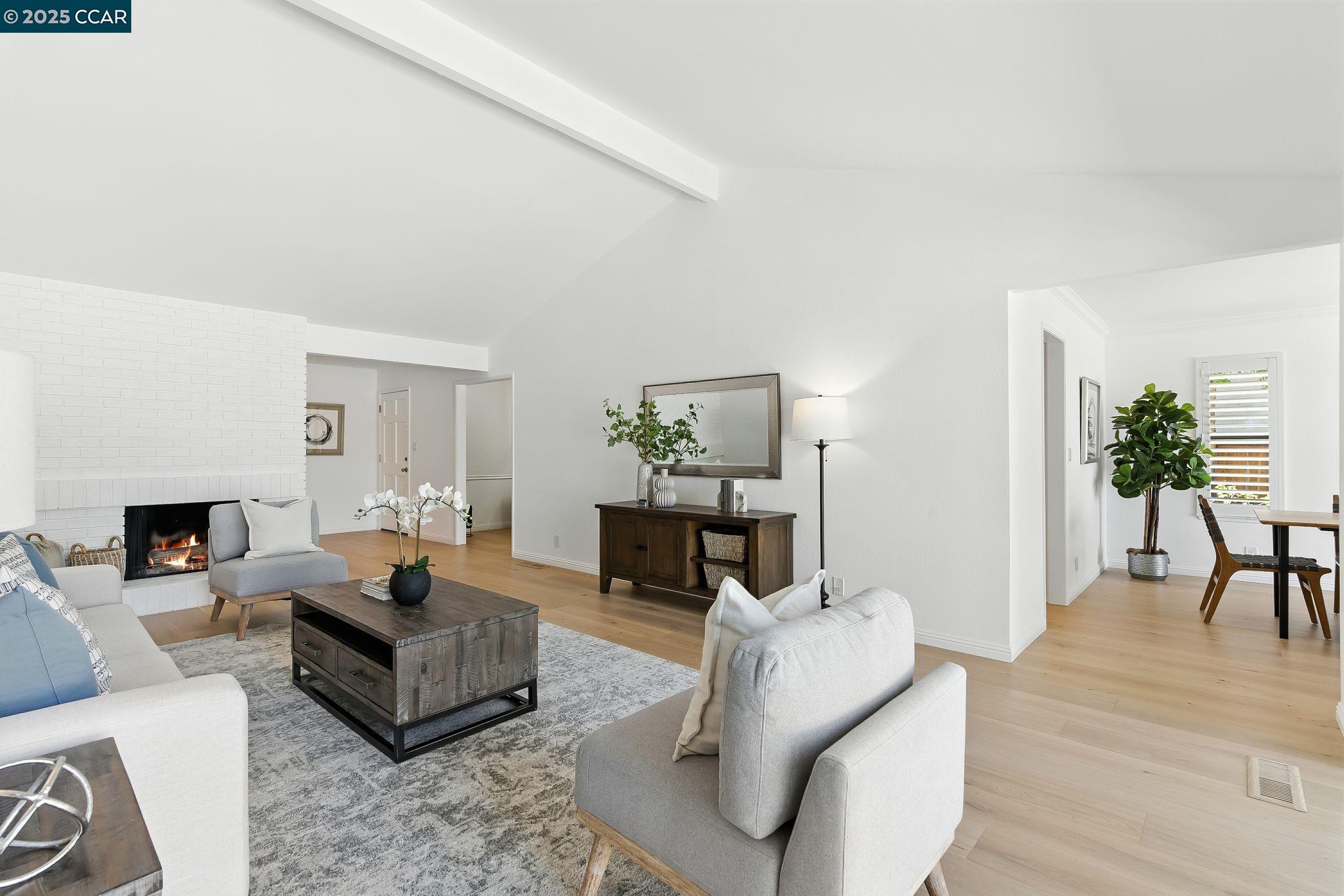 Detail Gallery Image 6 of 43 For 1725 Spyglass Ln, Moraga,  CA 94556 - 3 Beds | 2 Baths